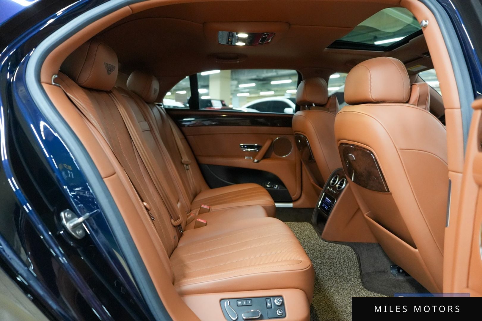 Bentley 플라잉스퍼 2016 — миниатюра 20