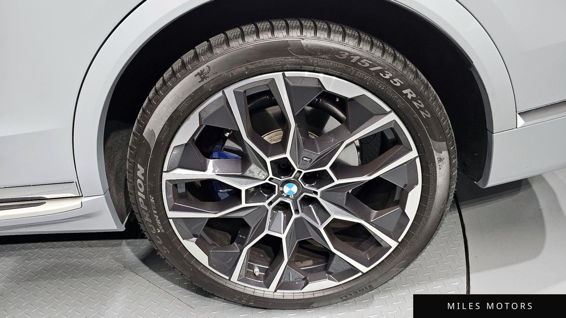 BMW X7 (G07) 2024 — миниатюра 7