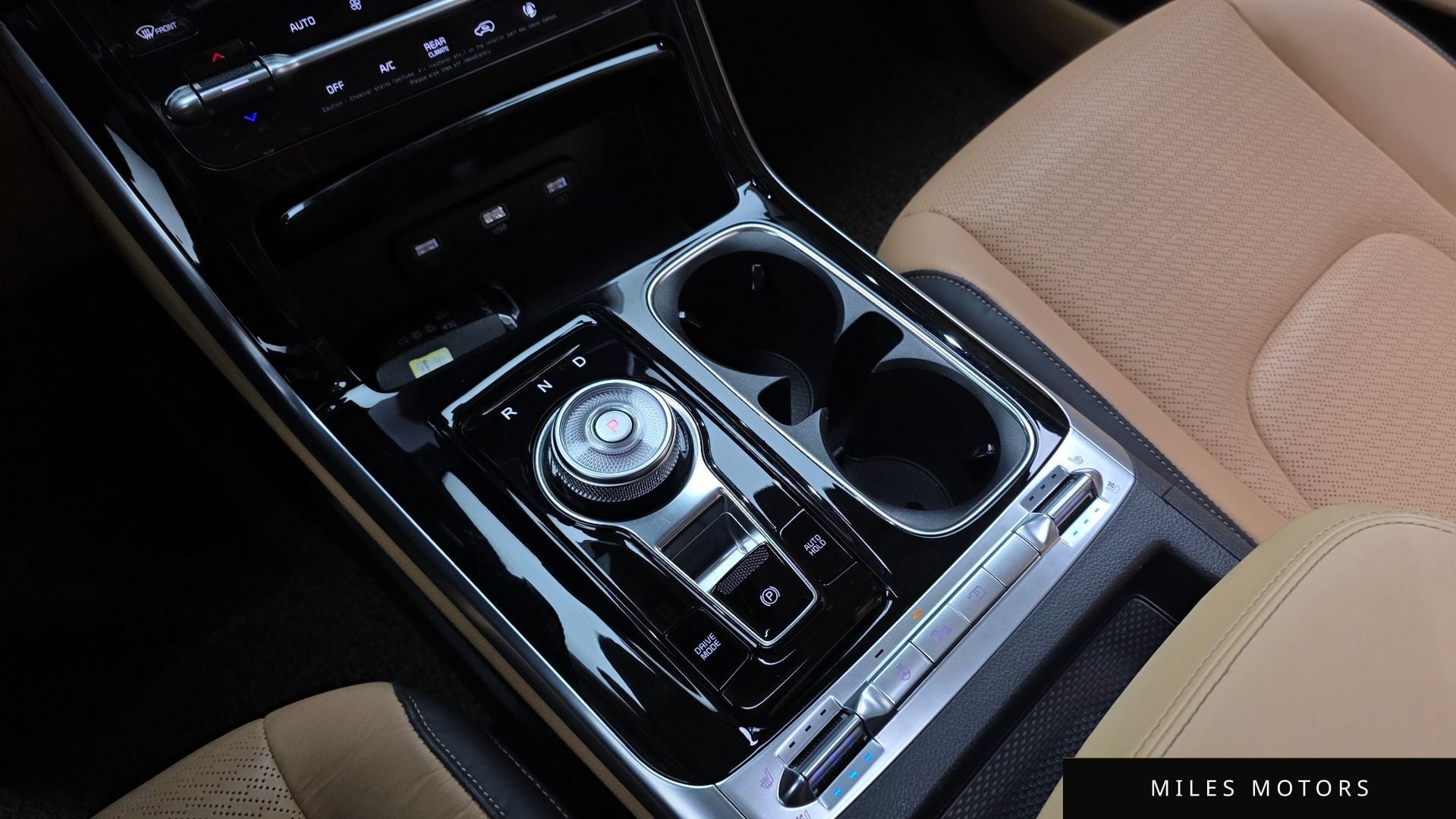 Kia Carnival 2023 — миниатюра 12