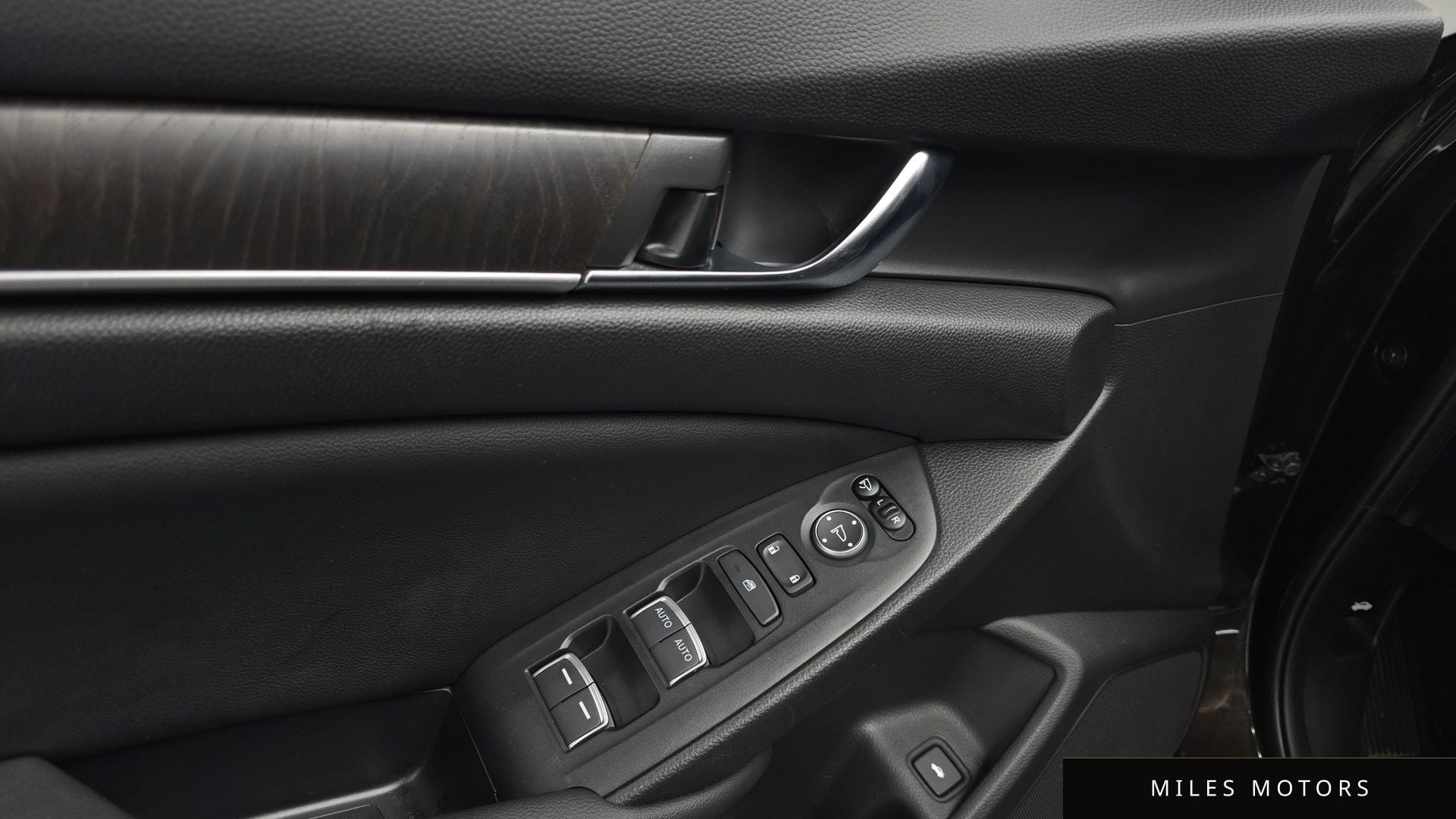 Honda 어코드 2019 — миниатюра 17