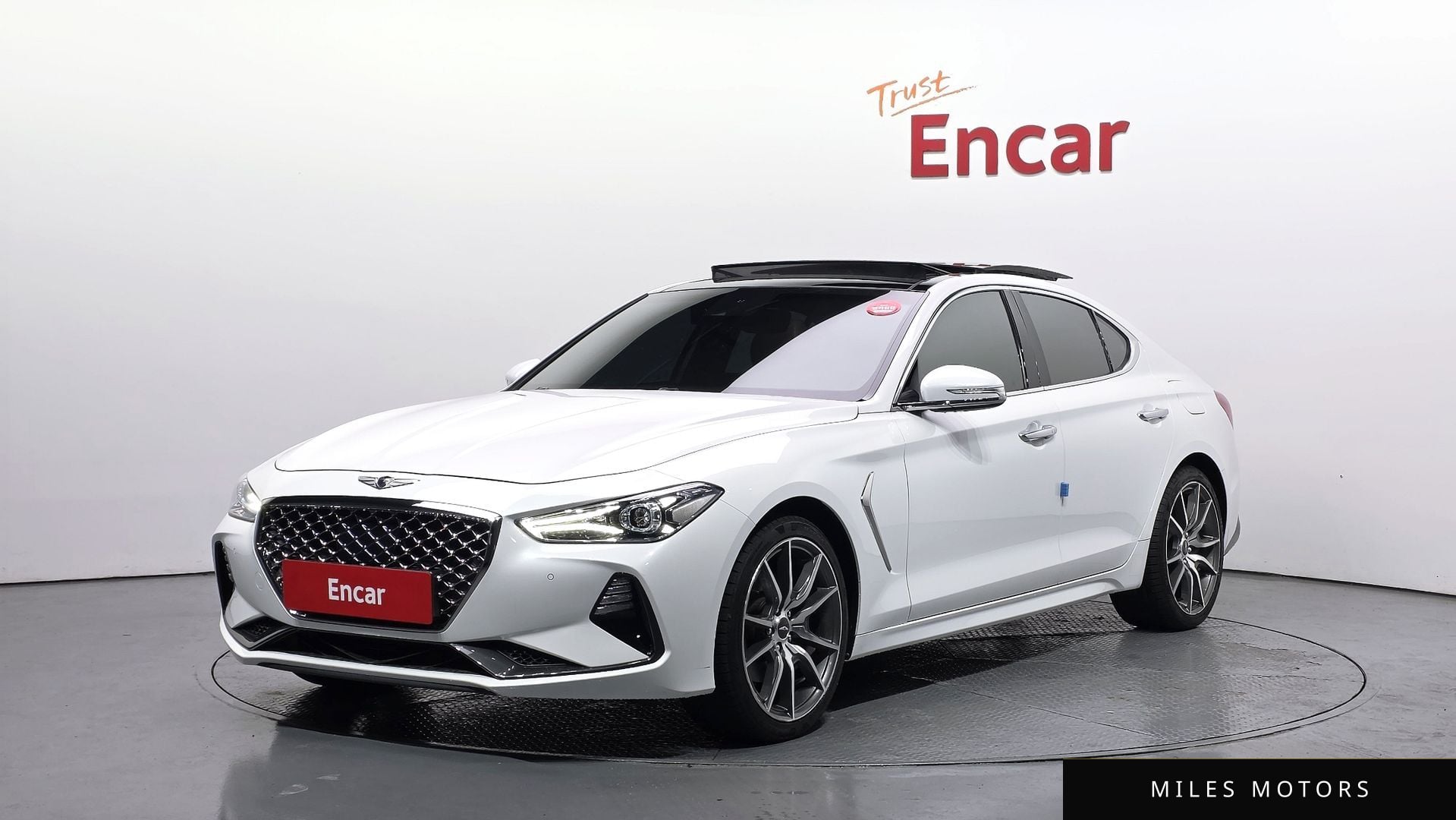 Genesis G70 2020 — фото 1 из 12