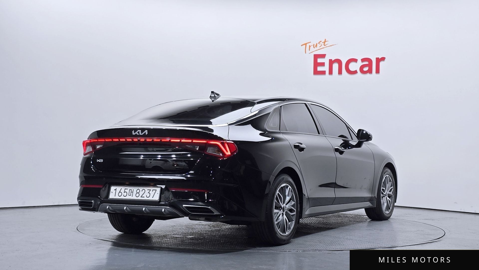 Kia K5 2023 — миниатюра 2