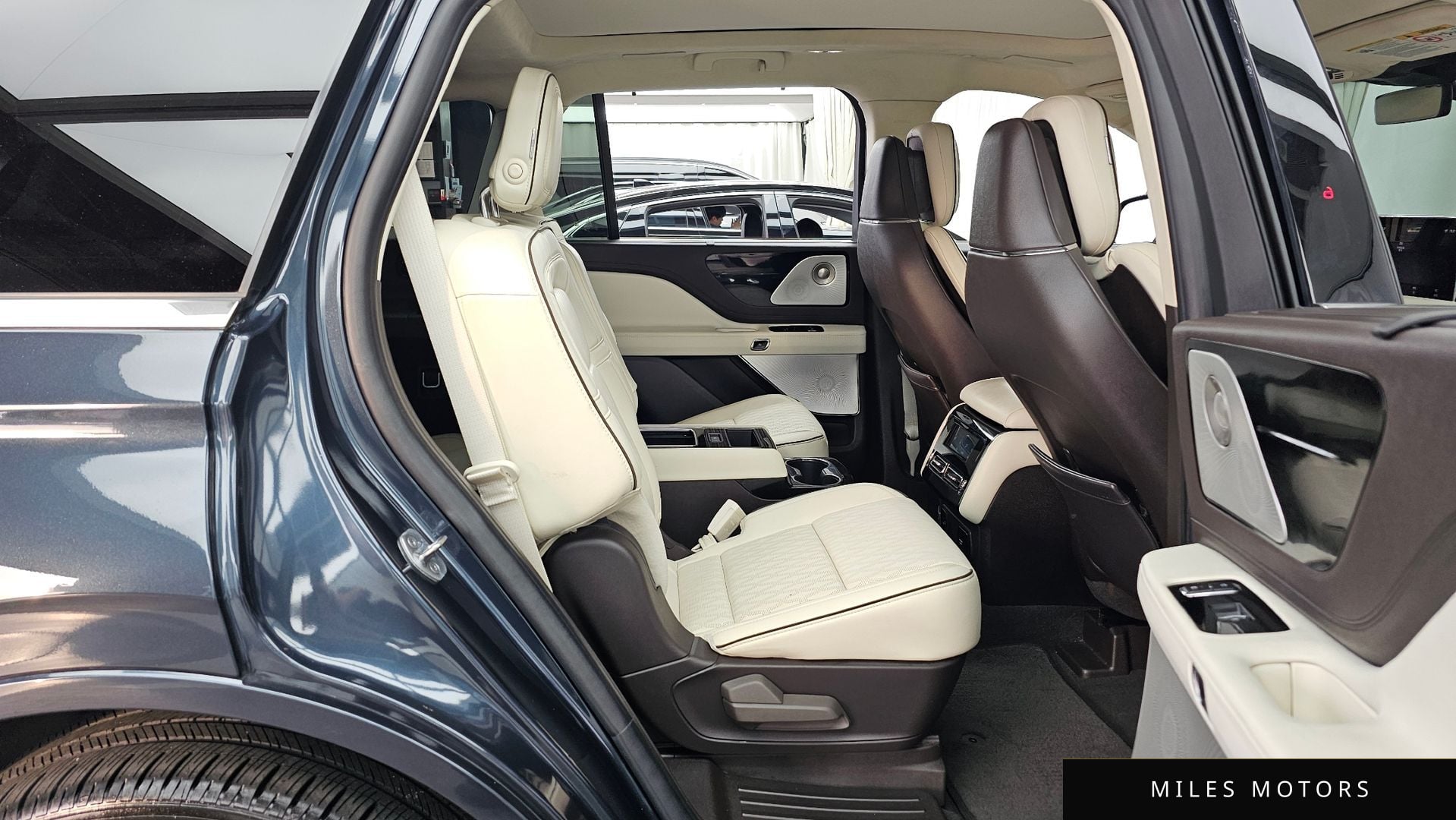 Lincoln 에비에이터 2020 — миниатюра 12