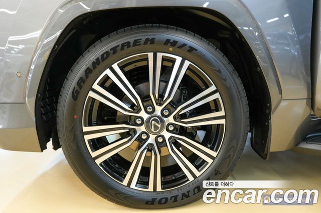Лексус LX 2025 — миниатюра 14