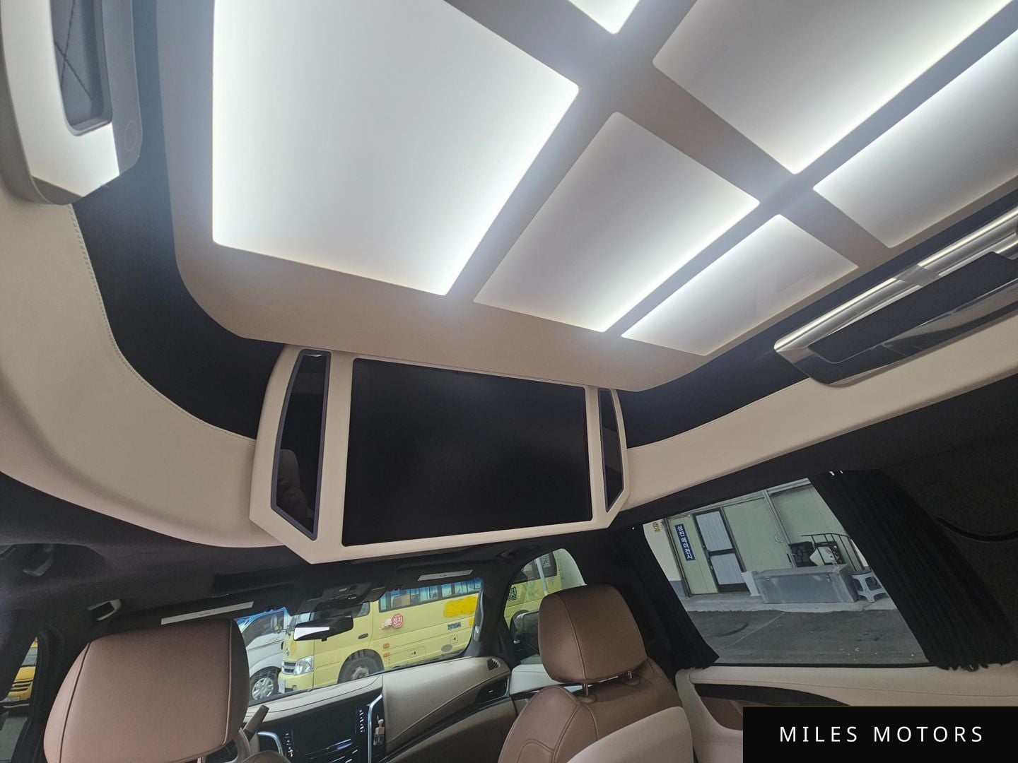 Cadillac Escalade 2020 — миниатюра 24