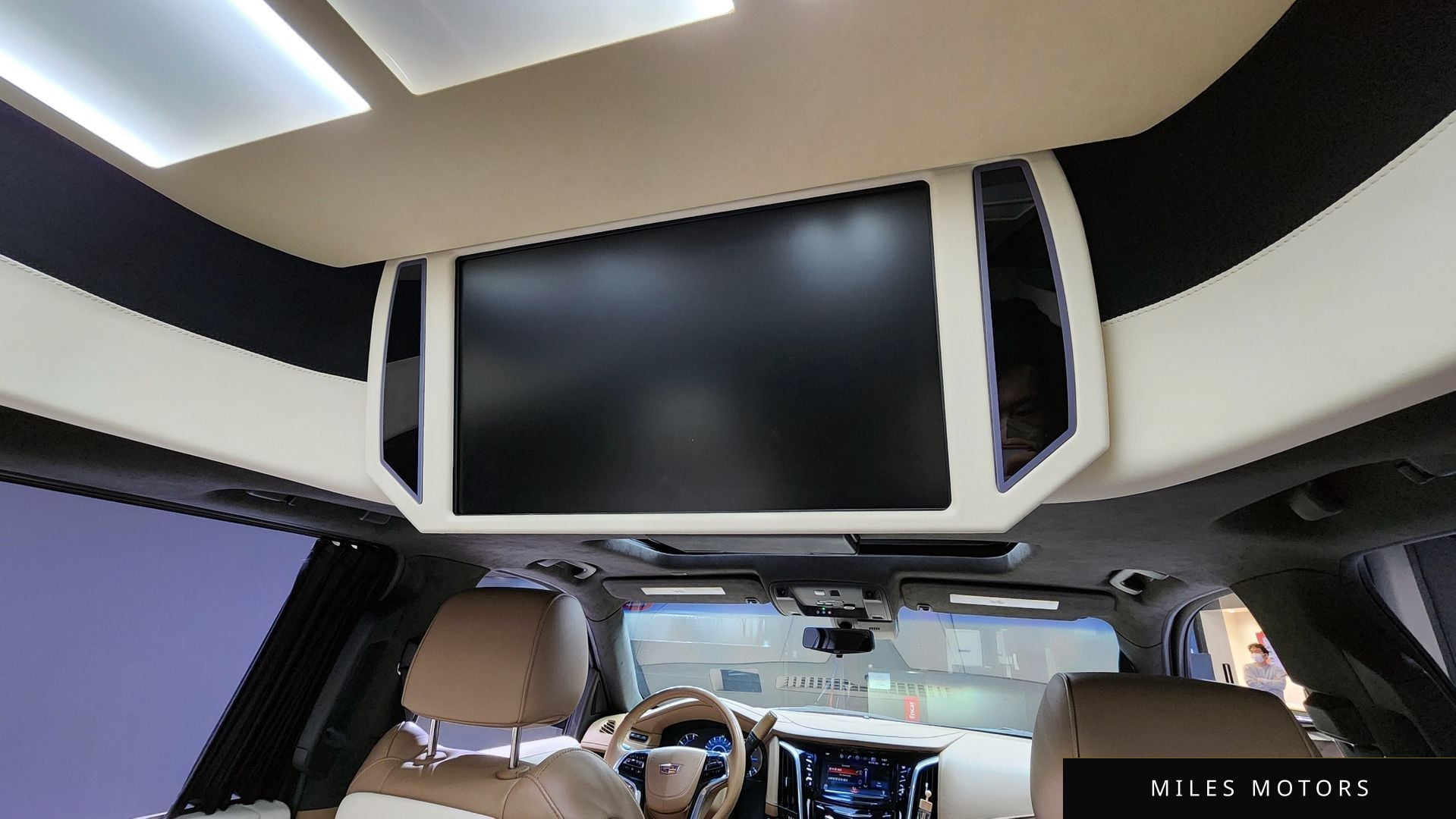 Cadillac Escalade 2020 — миниатюра 29
