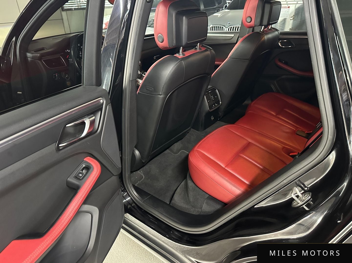 Porsche Macan 2018 — миниатюра 12