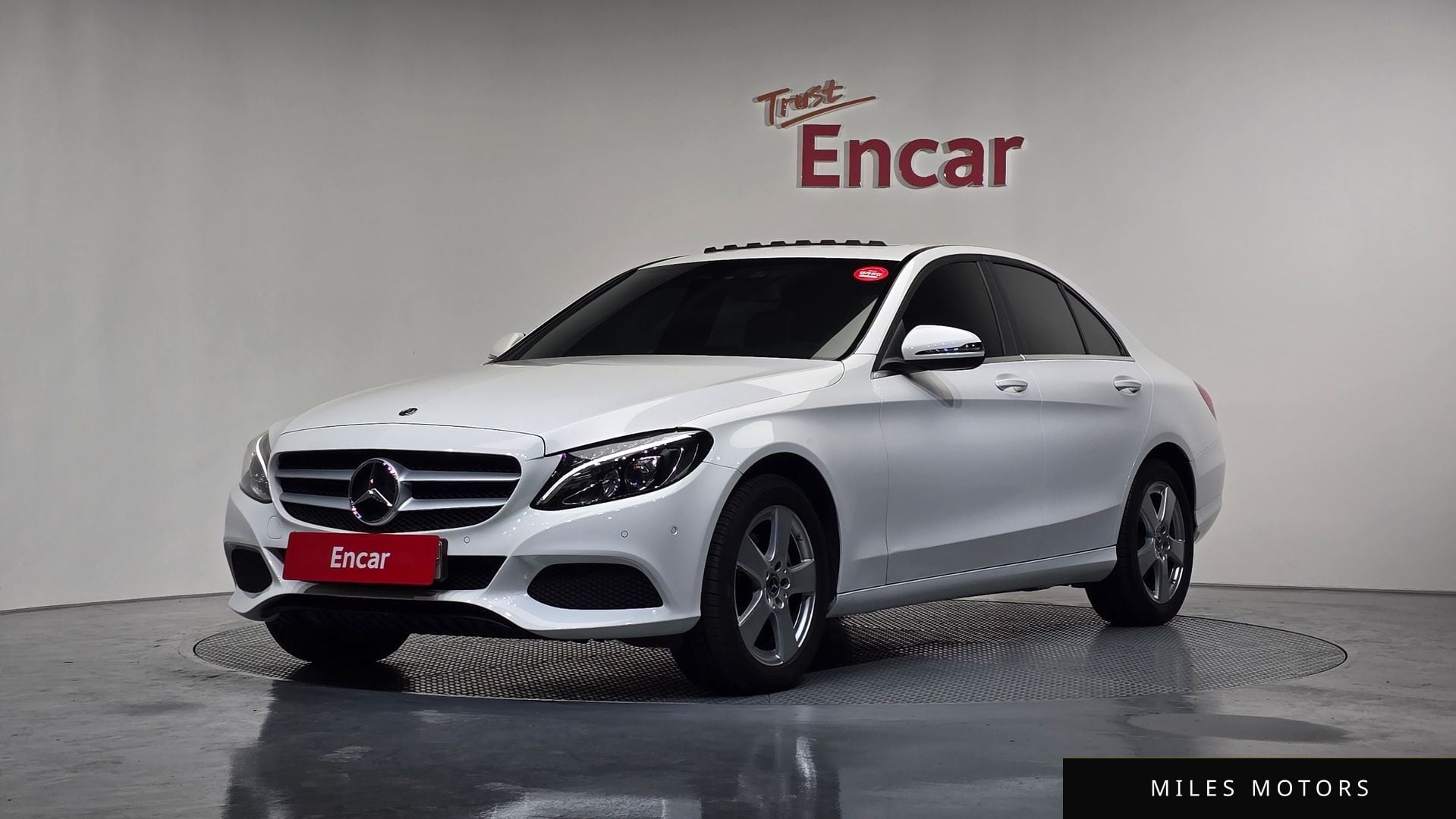 Mercedes-Benz C-Class W205 2017 — фото 1 из 12