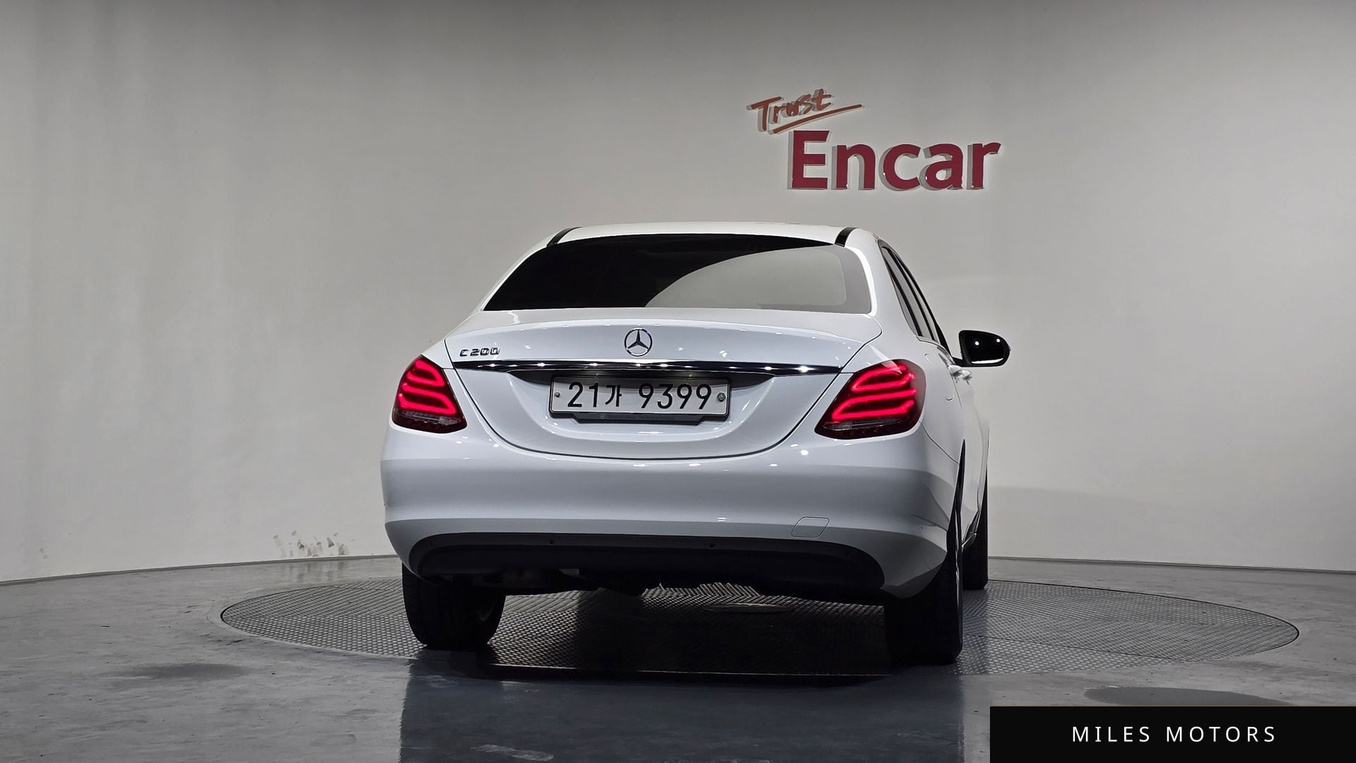 Mercedes-Benz C-Class W205 2017 — миниатюра 4