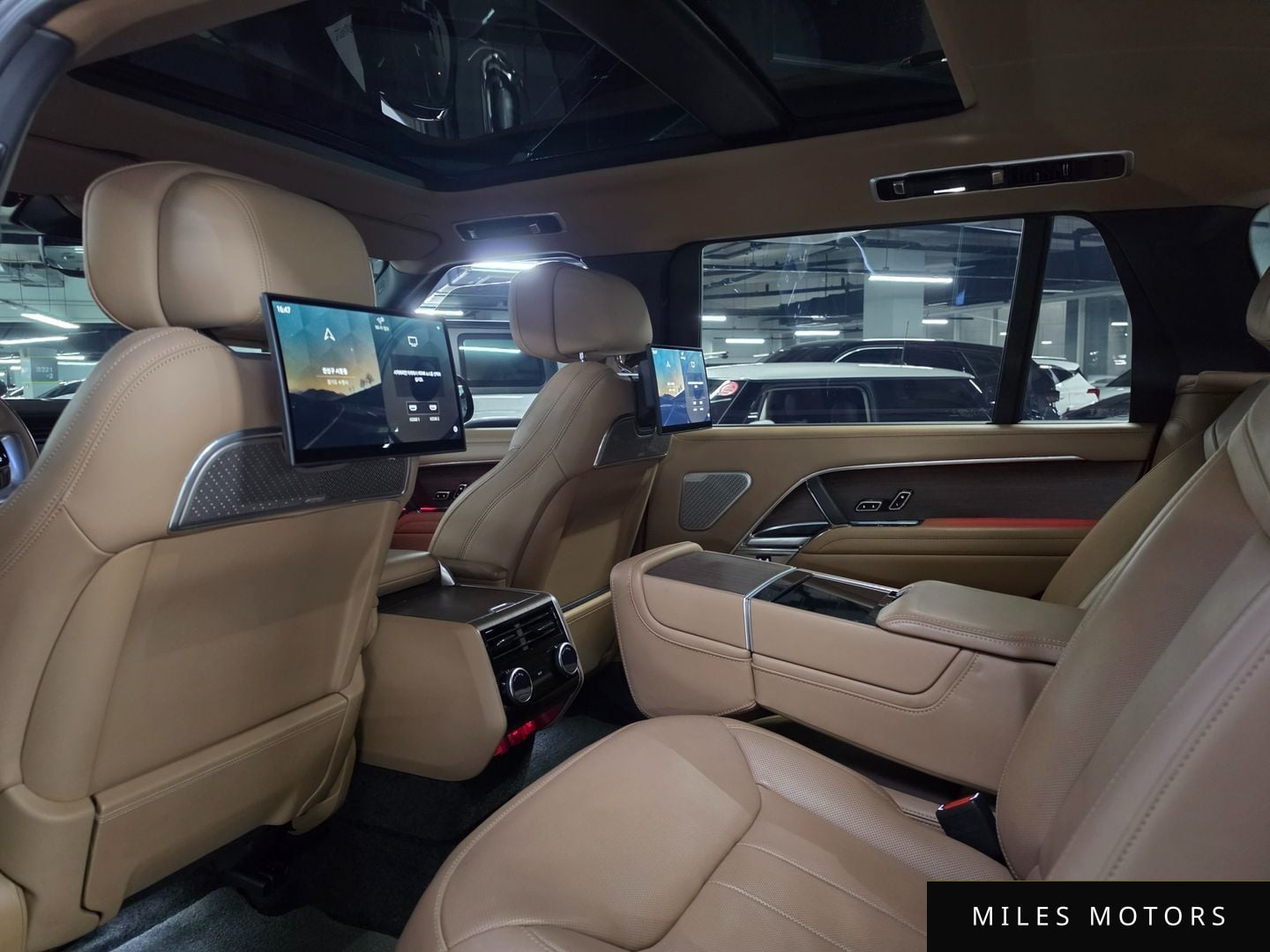 Land Rover Range Rover 2024 — миниатюра 9