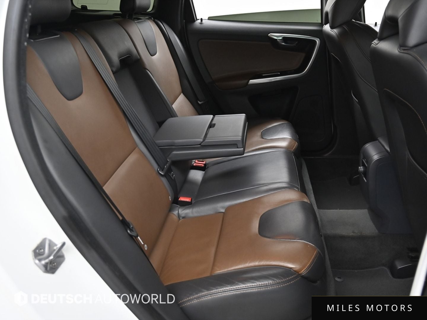 Volvo XC60 2016 — миниатюра 12