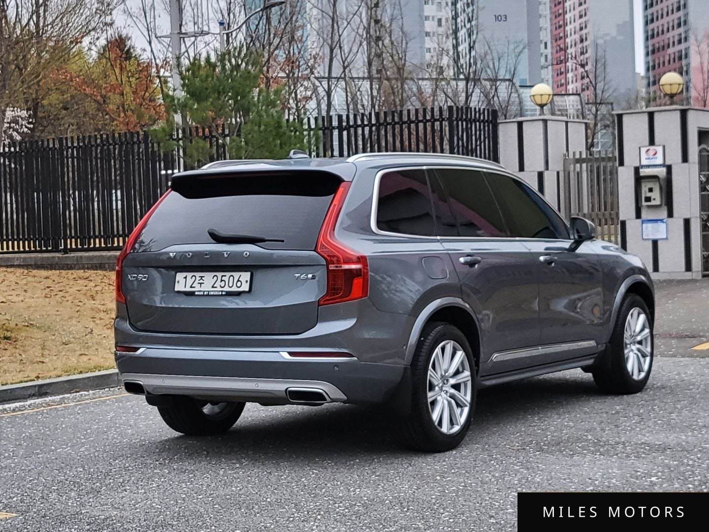 Volvo XC90 2018 — миниатюра 4