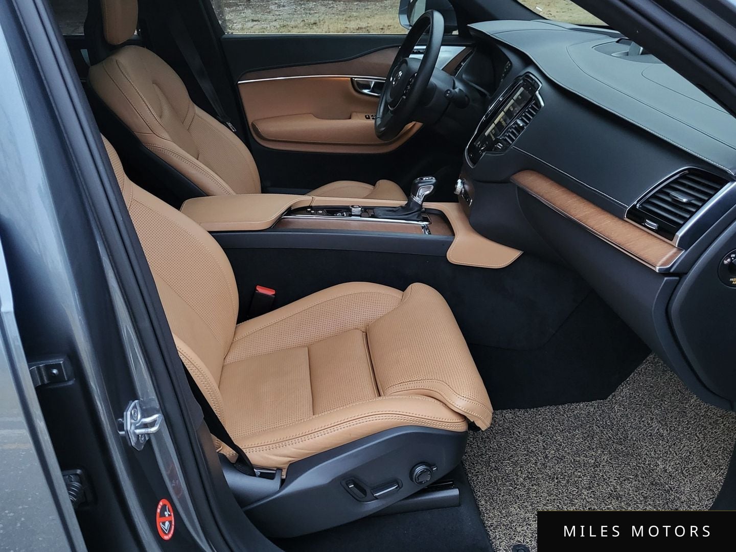 Volvo XC90 2018 — миниатюра 12