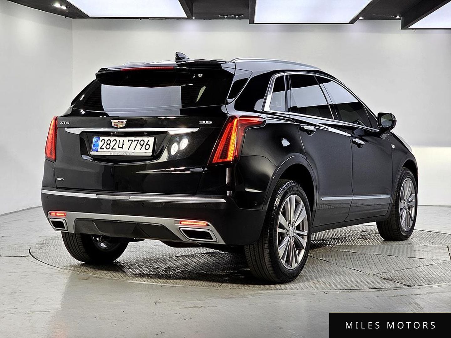 Cadillac XT5 2023 — миниатюра 2