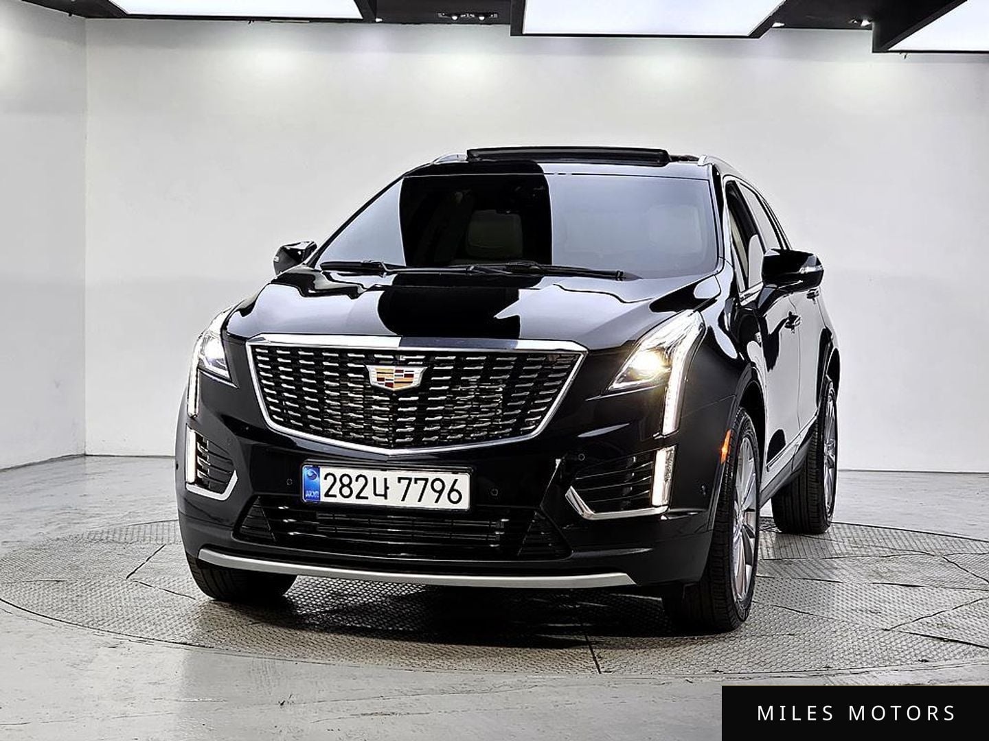 Cadillac XT5 2023 — миниатюра 3