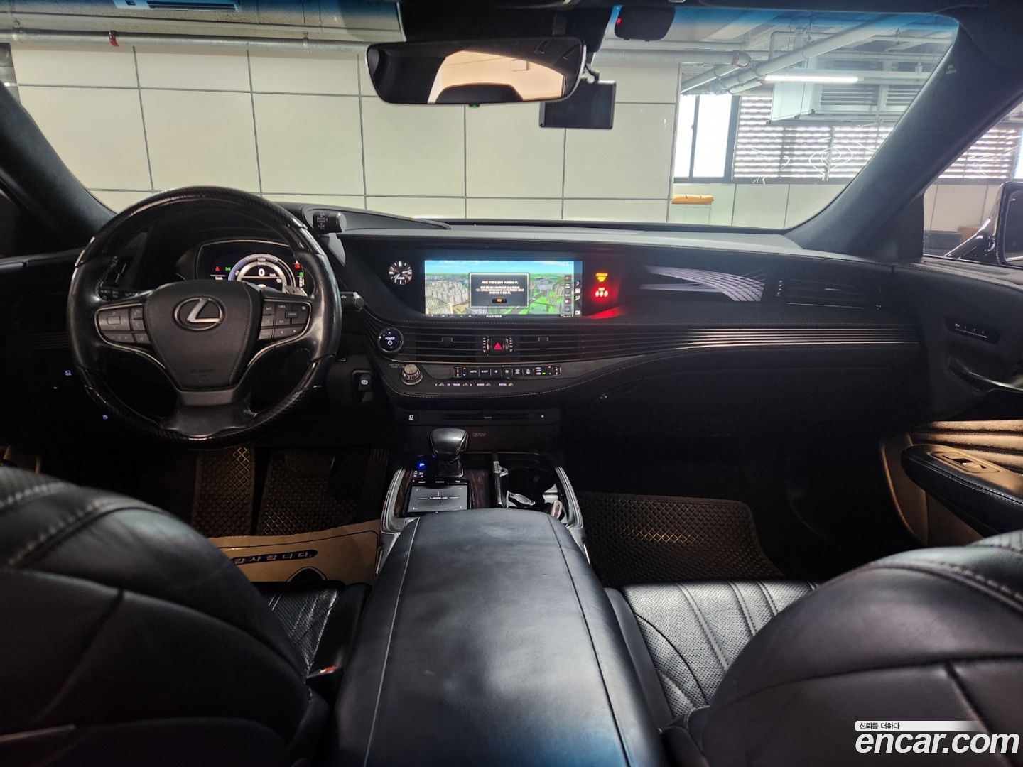 Лексус LS500h 2018 — миниатюра 6