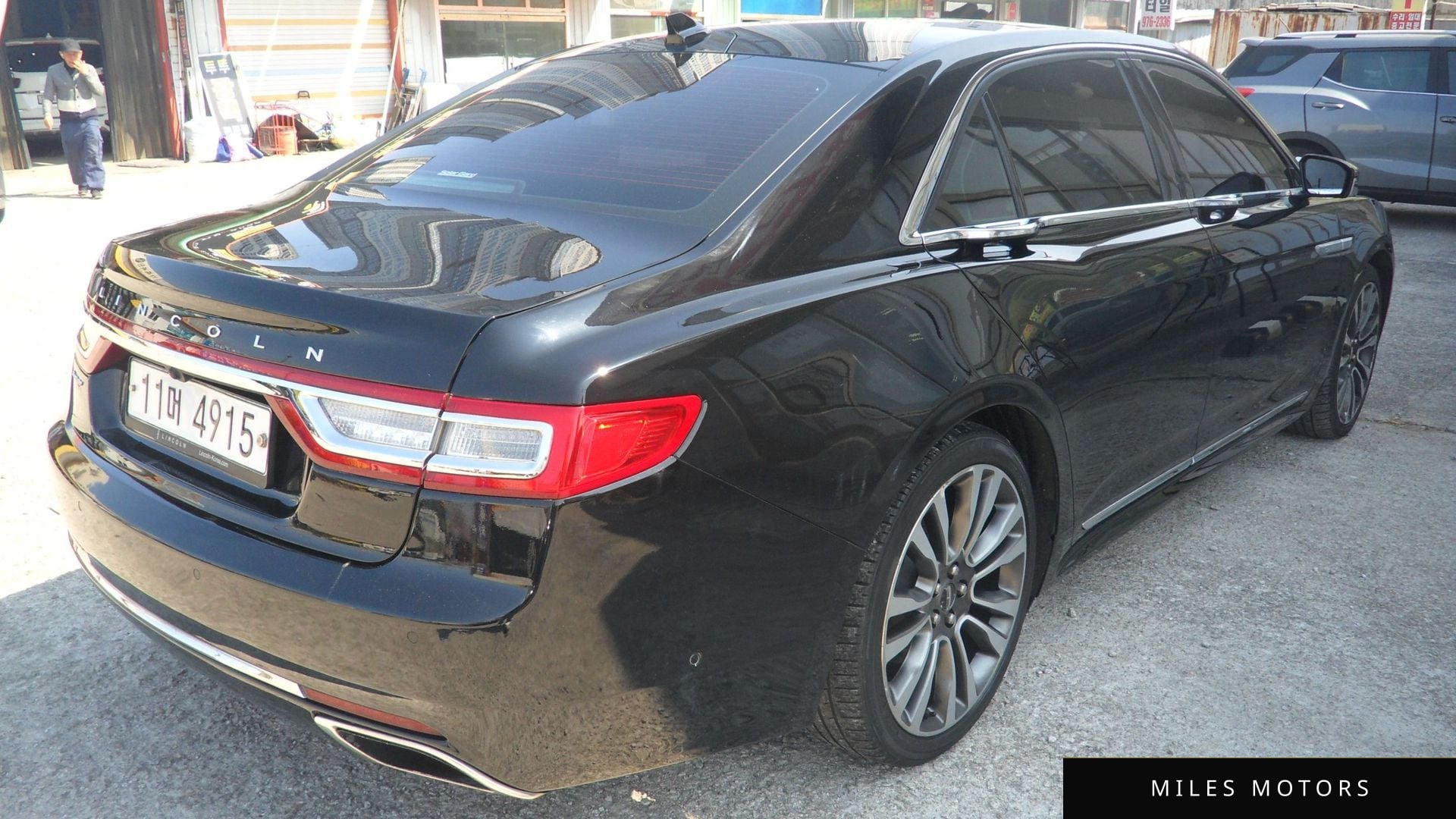 Lincoln Continental 2018 — миниатюра 4
