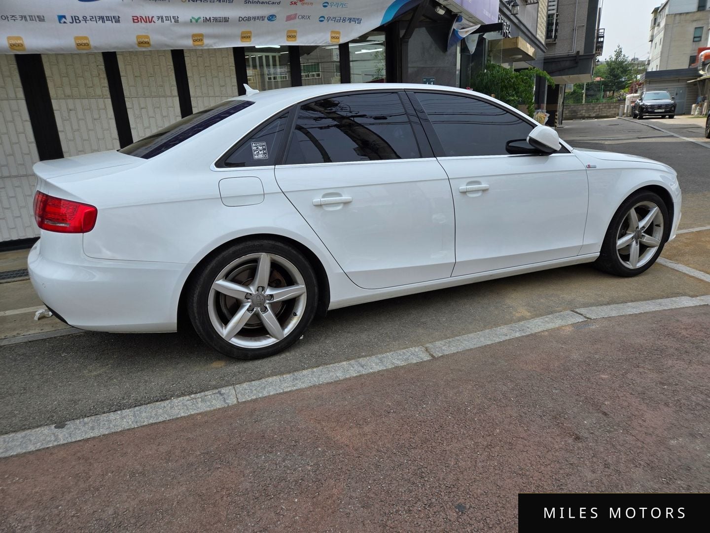 Audi A4 2011 — миниатюра 4
