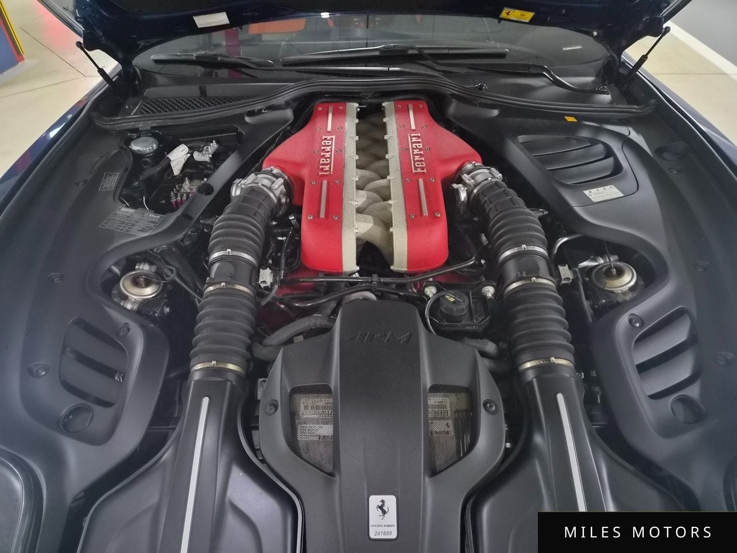 Ferrari GTC4 루쏘 2019 — миниатюра 6