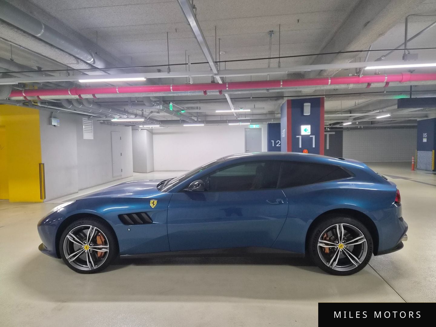 Ferrari GTC4 루쏘 2019 — миниатюра 9