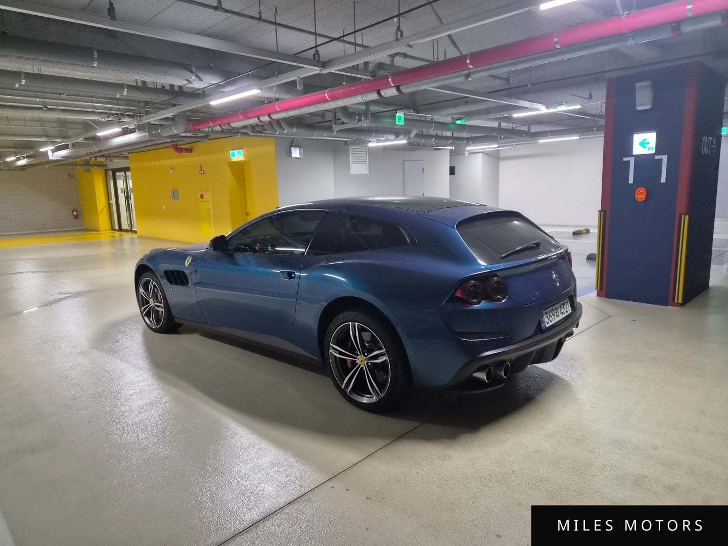 Ferrari GTC4 루쏘 2019 — миниатюра 10