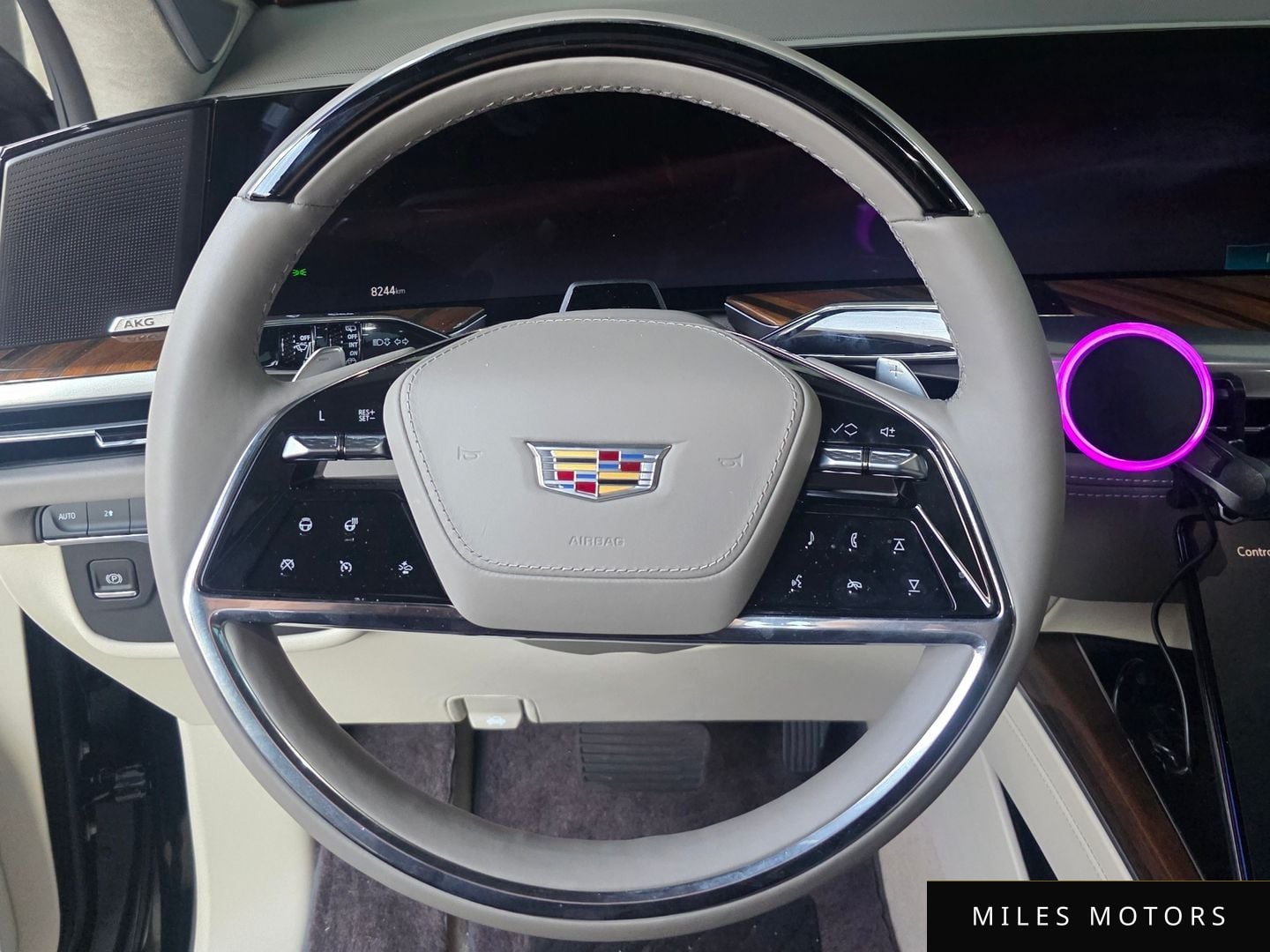 Cadillac Escalade 2025 — миниатюра 8