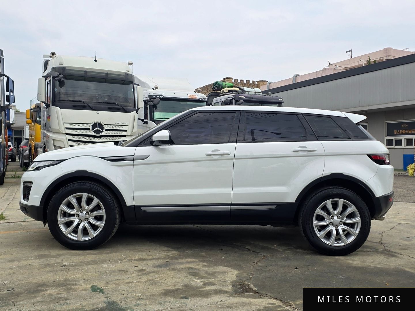 Land Rover Range Rover Evoque 2018 — миниатюра 3