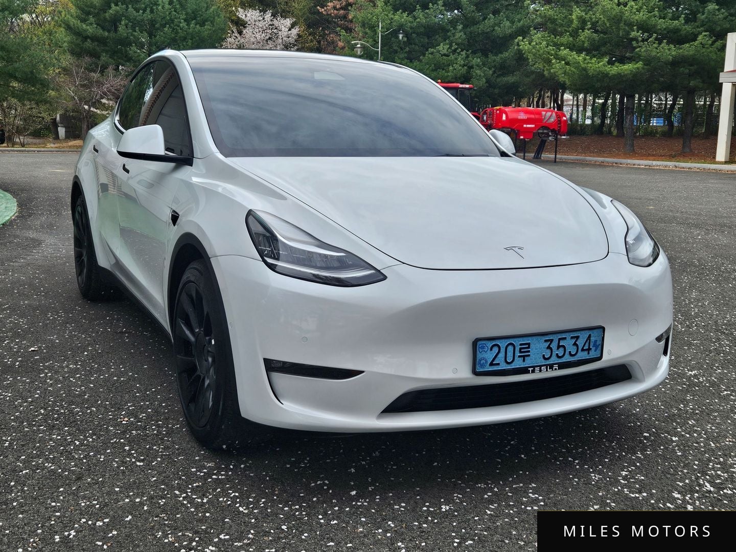 Tesla Model Y 2022 — миниатюра 2
