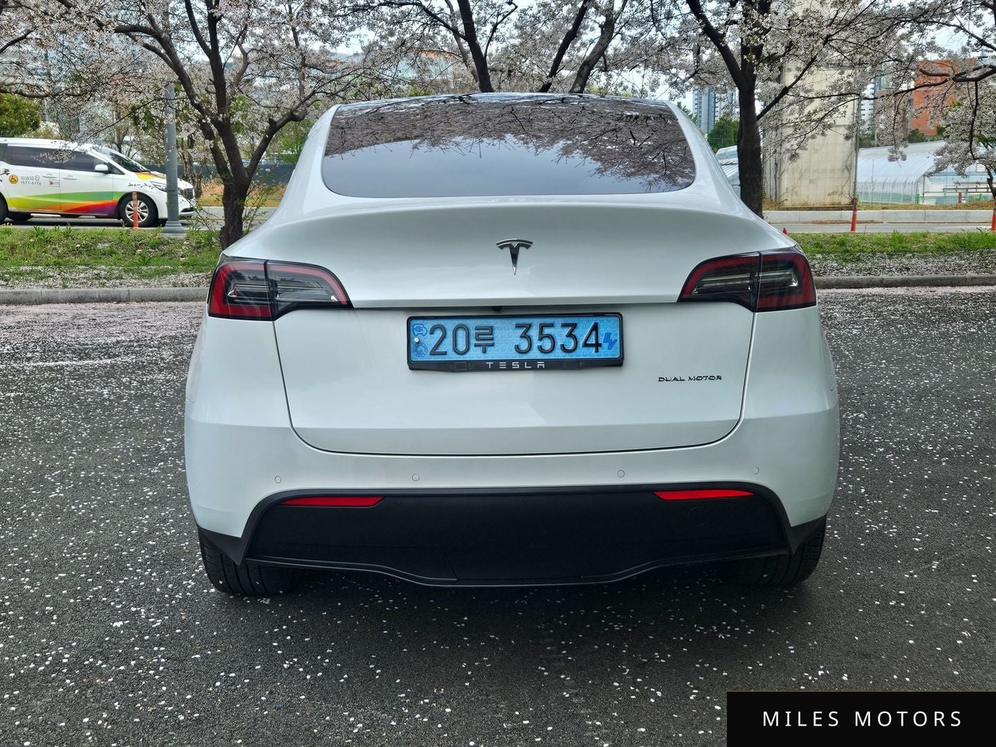 Tesla Model Y 2022 — миниатюра 5
