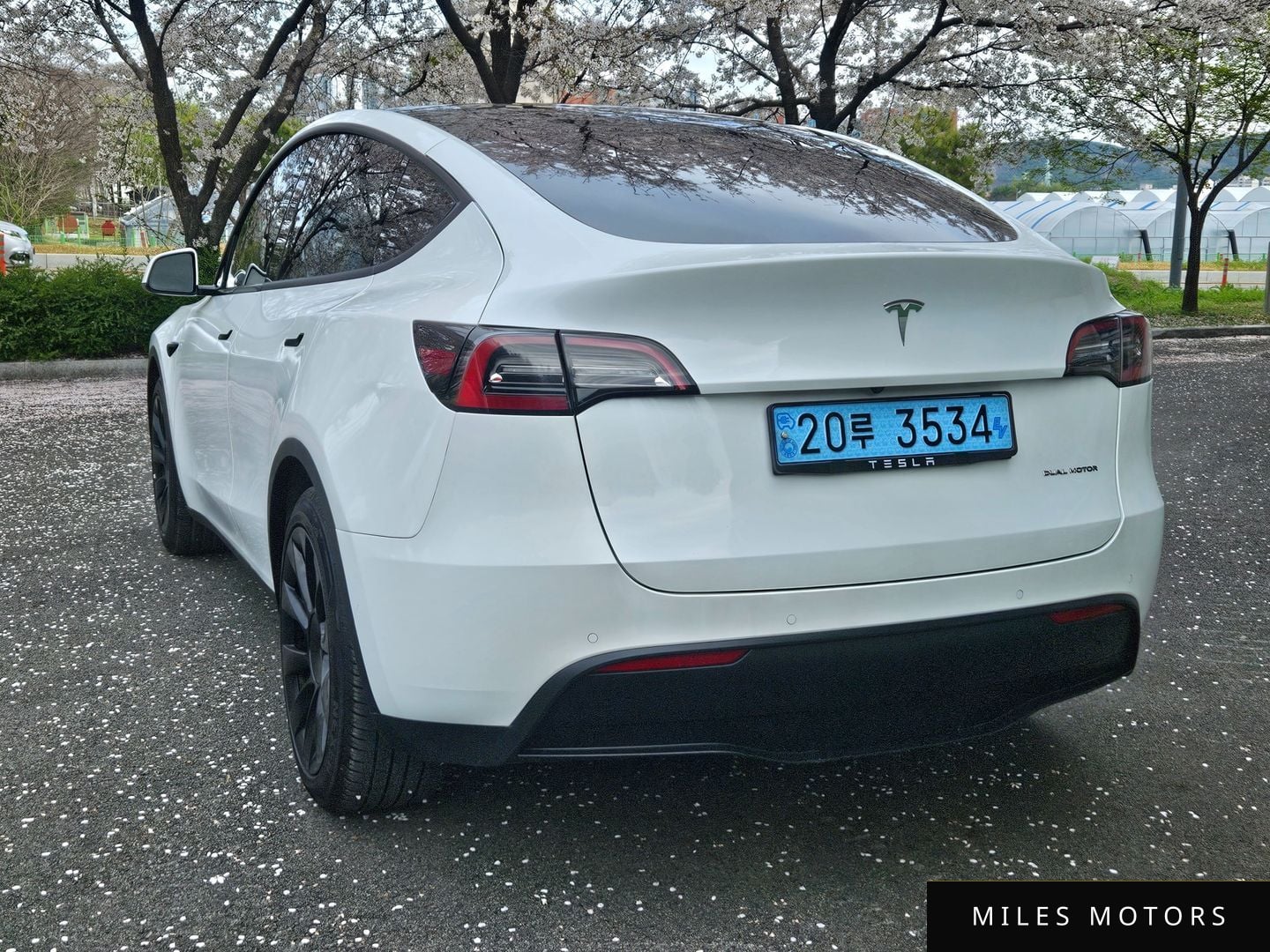 Tesla Model Y 2022 — миниатюра 6