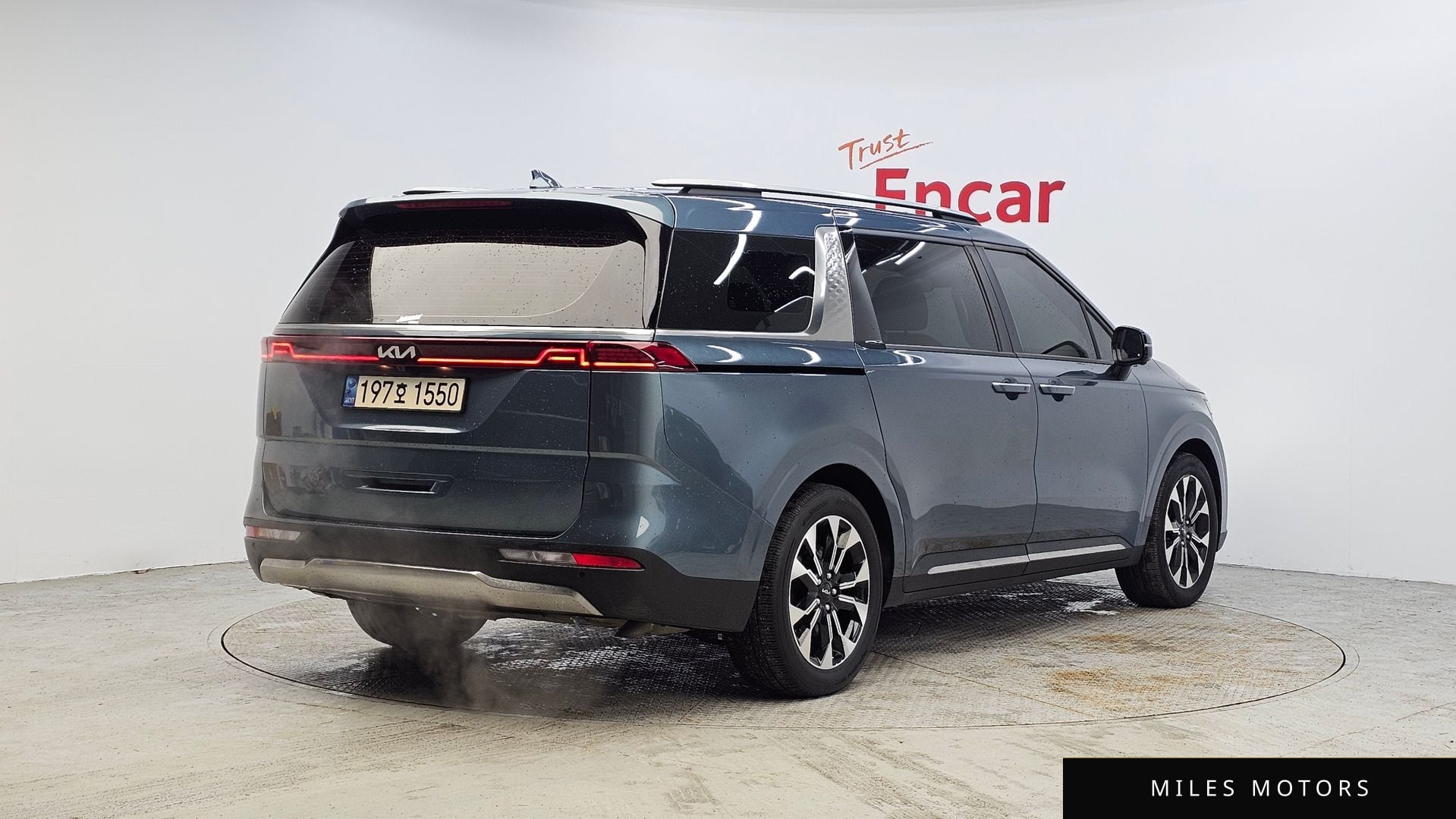 Kia Carnival 2023 — миниатюра 2