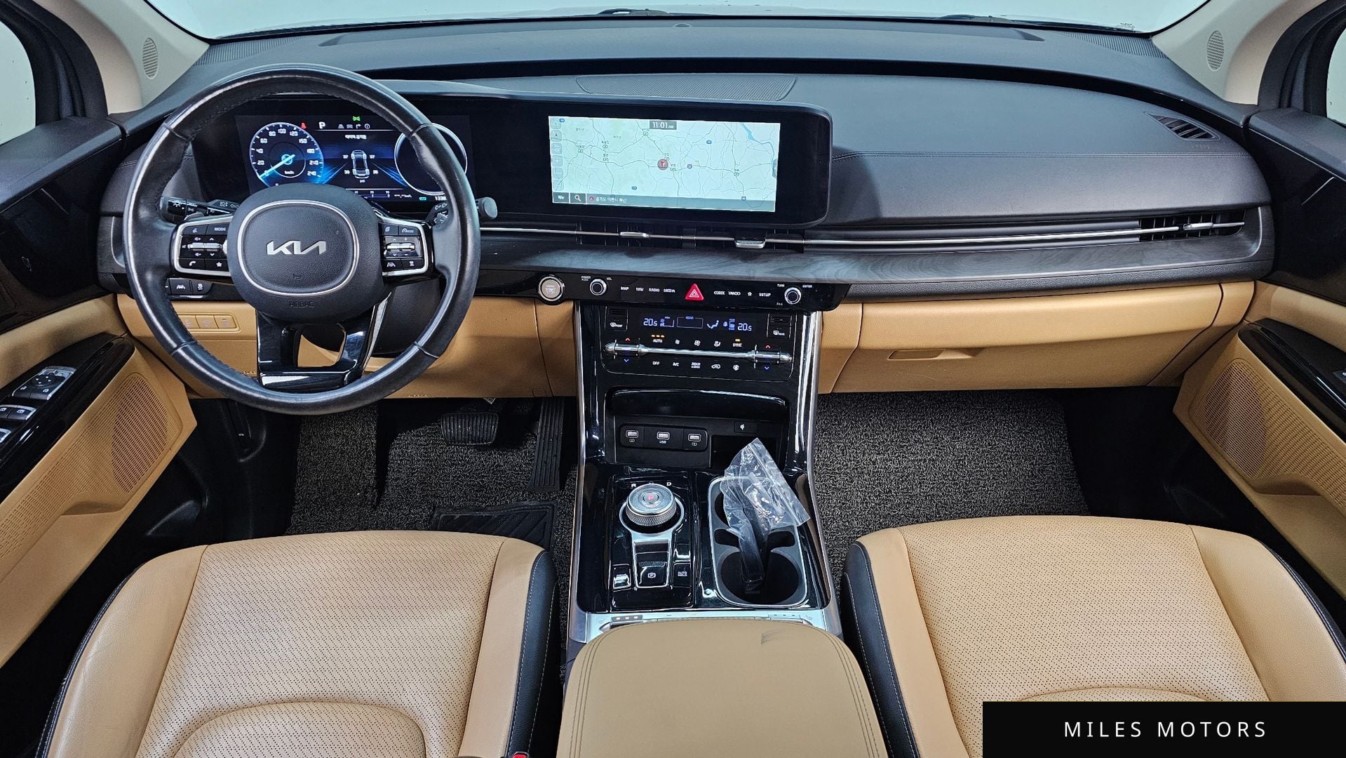 Kia Carnival 2023 — миниатюра 10