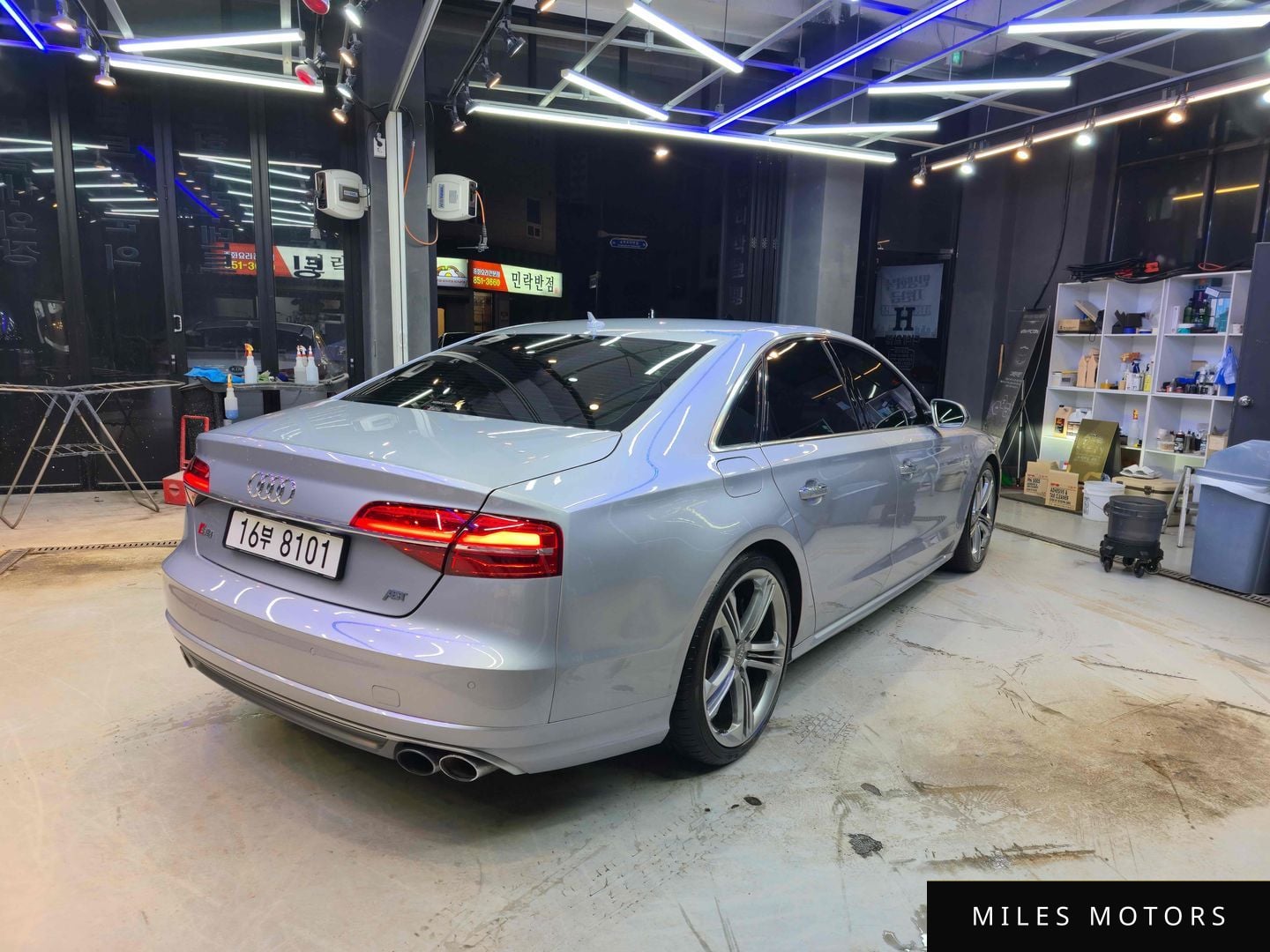 Audi S8 2015 — миниатюра 2