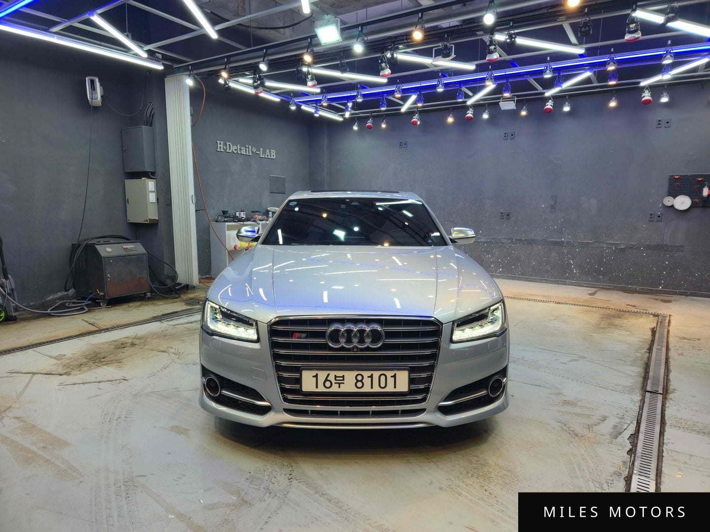 Audi S8 2015 — миниатюра 3