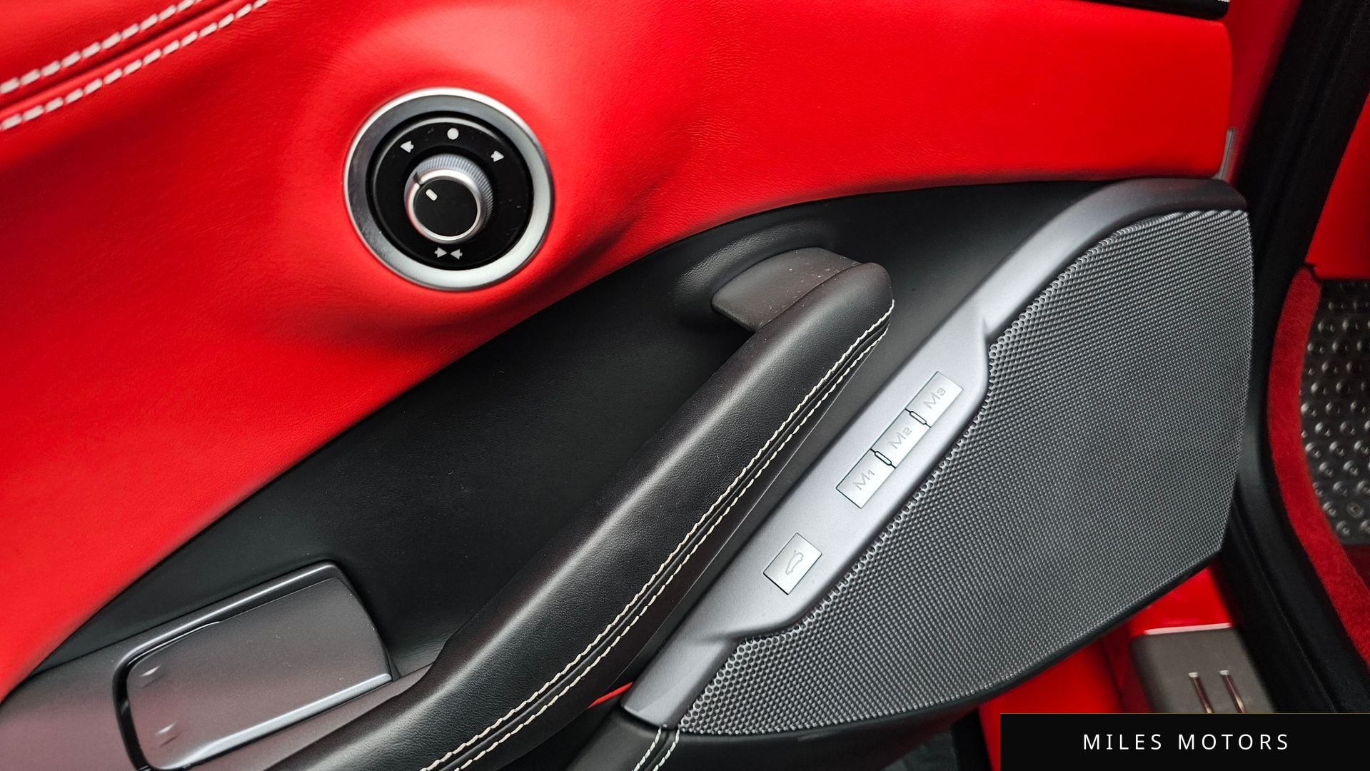 Ferrari 포르토피노 2019 — миниатюра 25