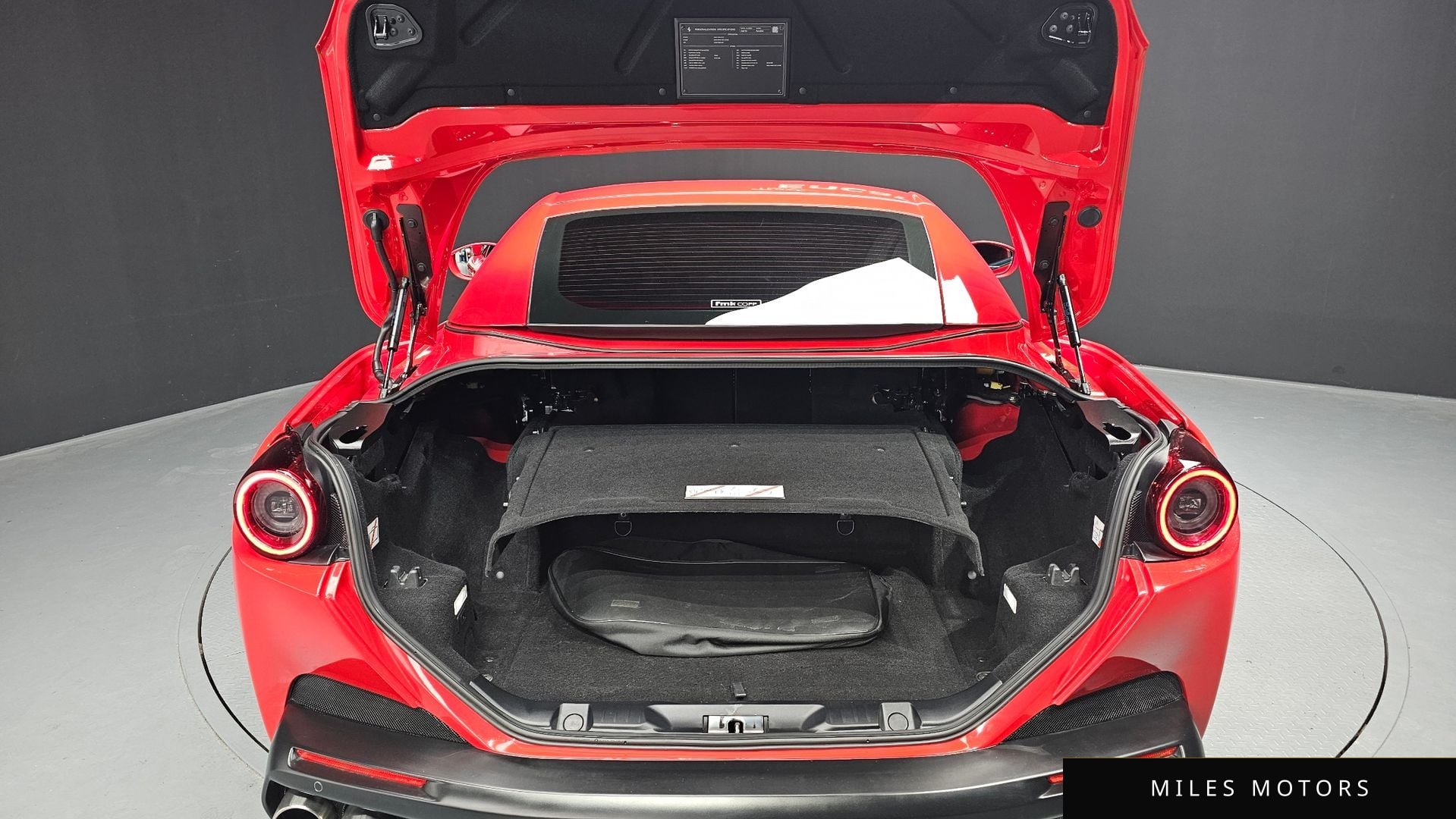 Ferrari 포르토피노 2019 — миниатюра 26