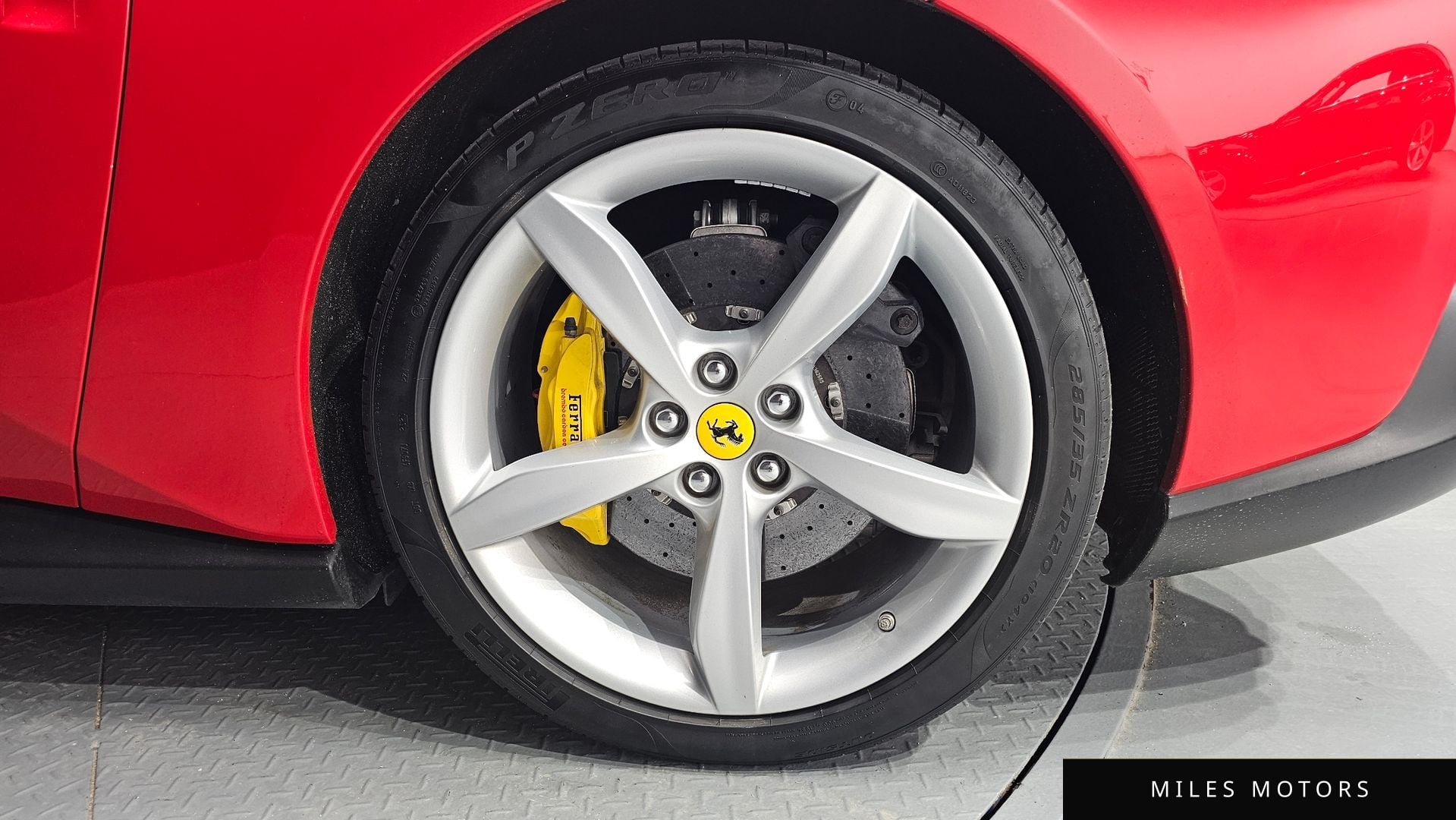 Ferrari 포르토피노 2019 — миниатюра 7