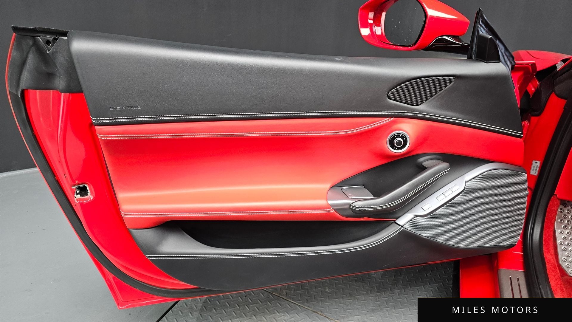 Ferrari 포르토피노 2019 — миниатюра 15