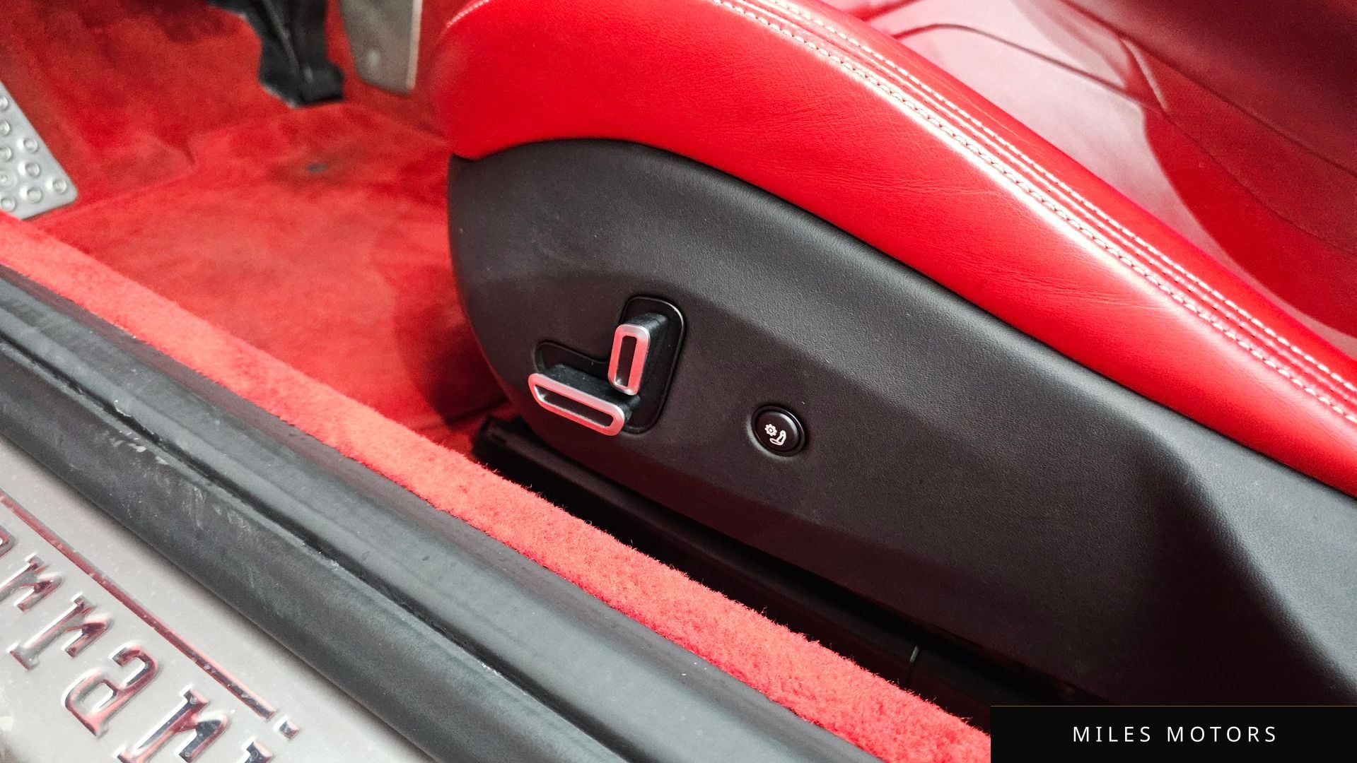 Ferrari 포르토피노 2019 — миниатюра 16