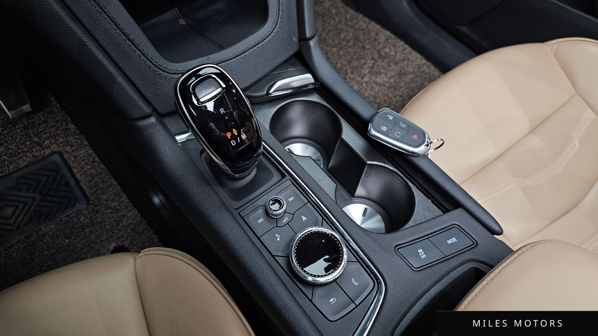 Cadillac XT6 2023 — миниатюра 12