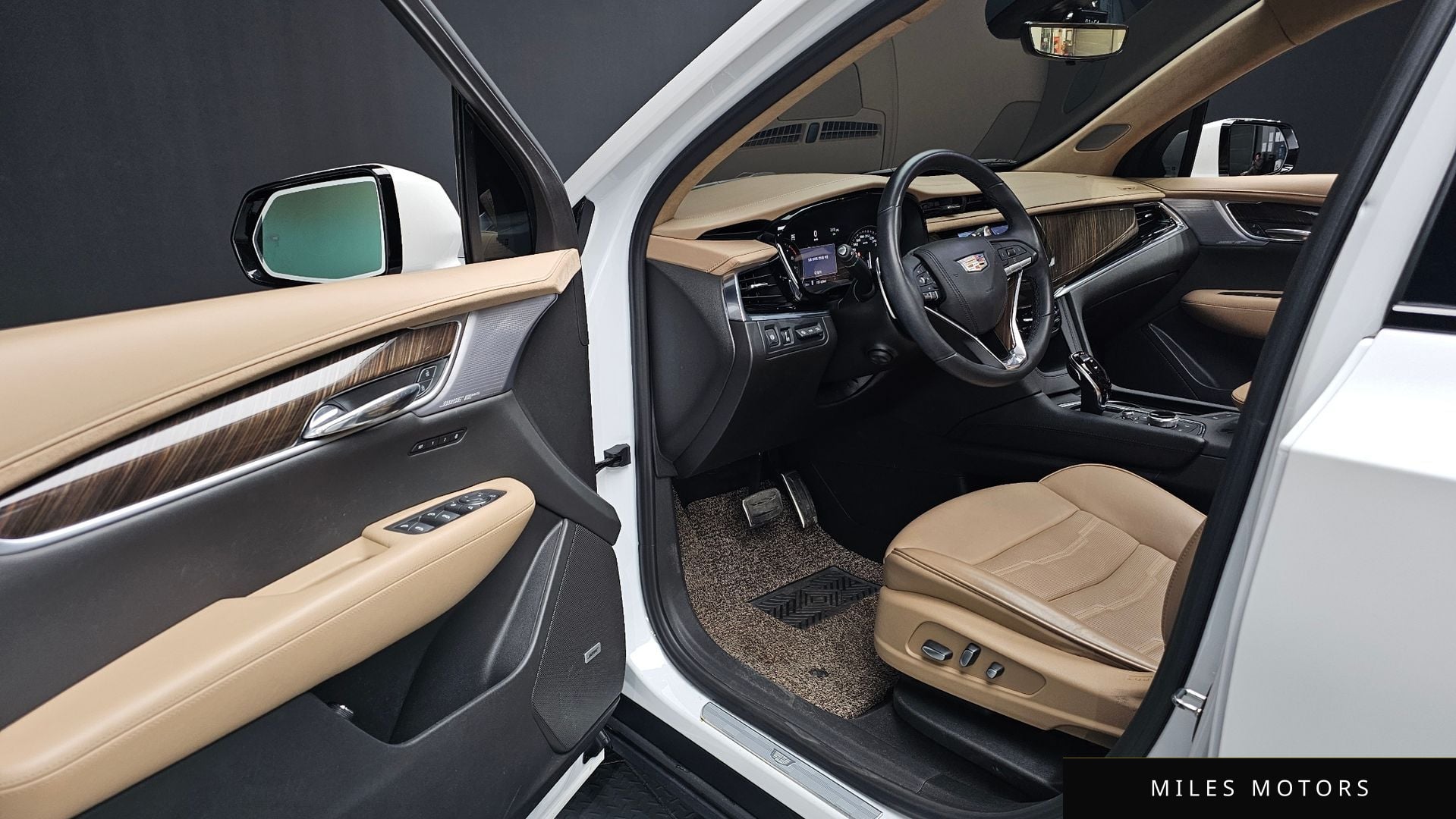 Cadillac XT6 2023 — миниатюра 17