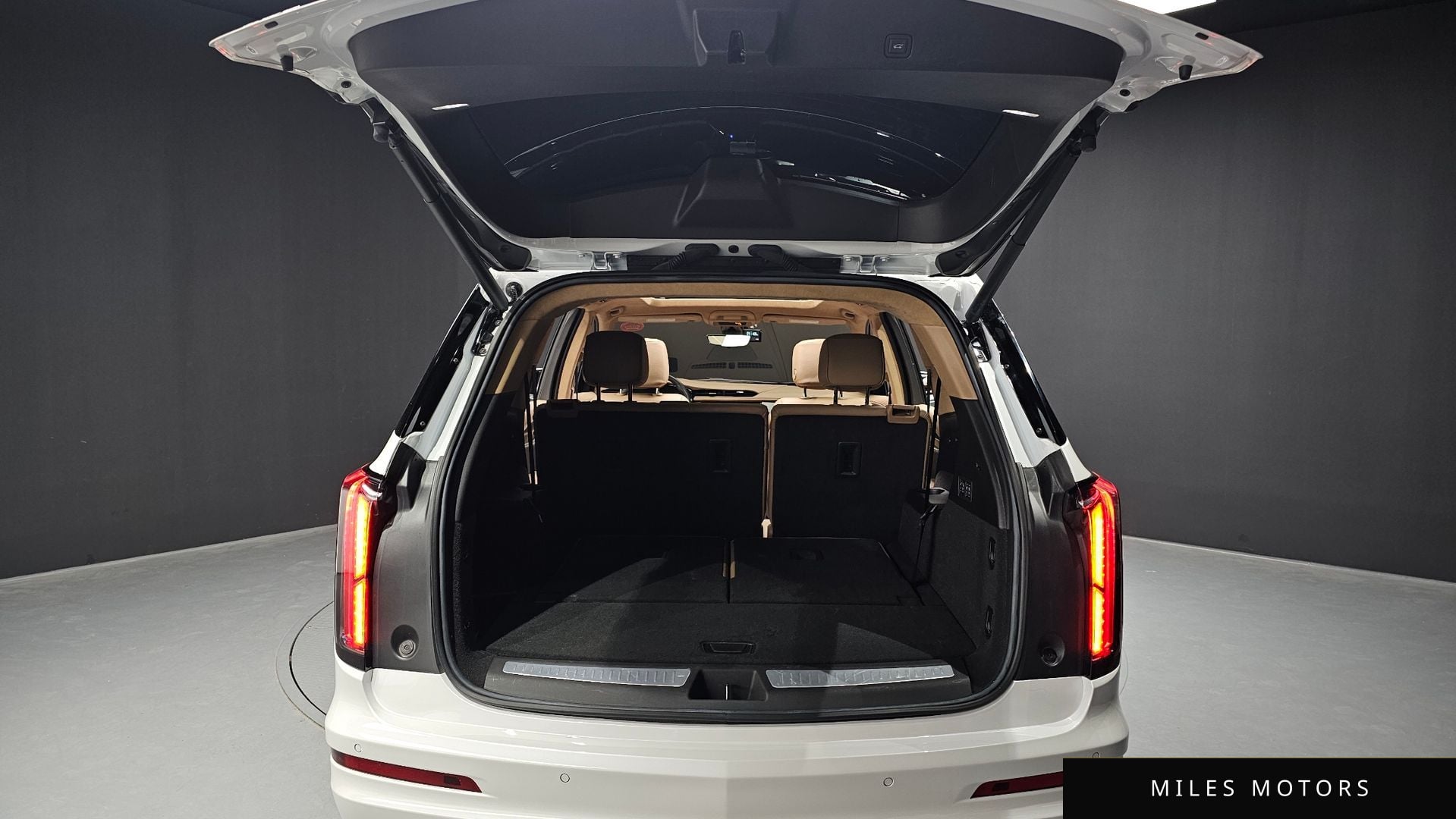 Cadillac XT6 2023 — миниатюра 26