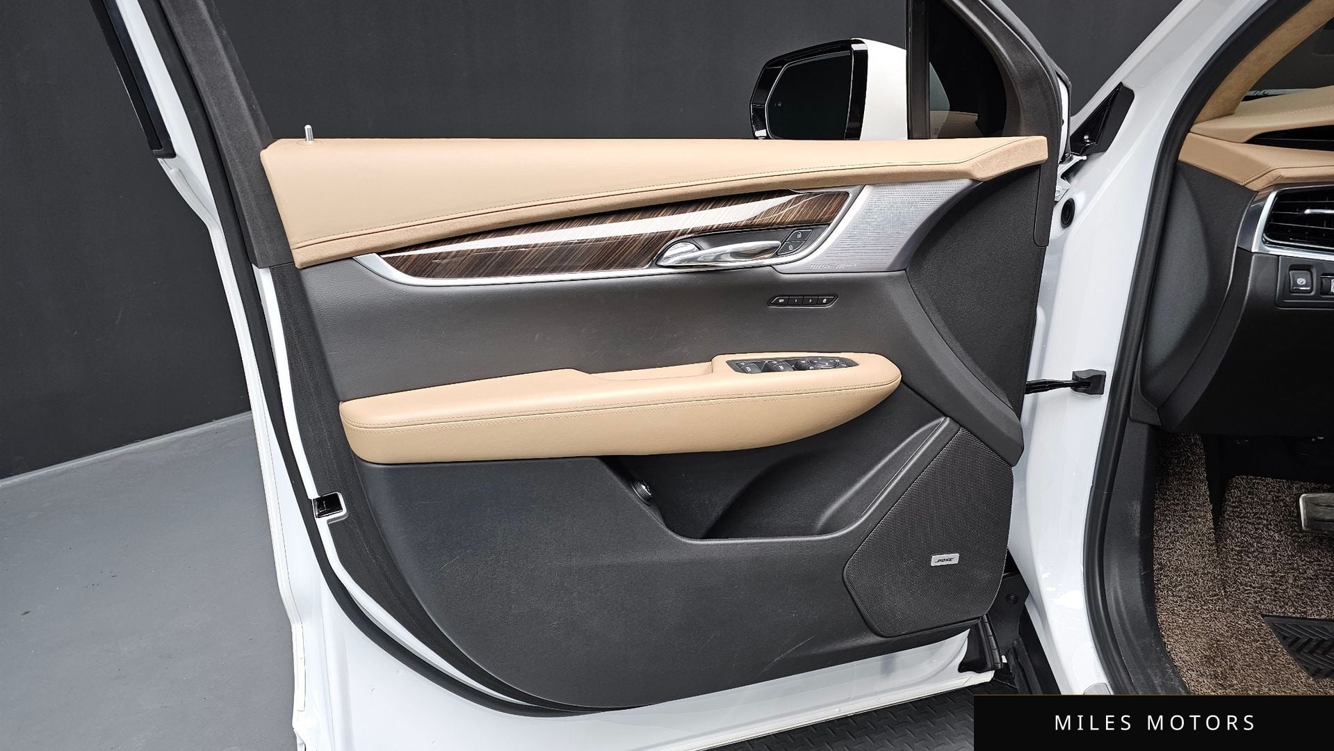 Cadillac XT6 2023 — миниатюра 14