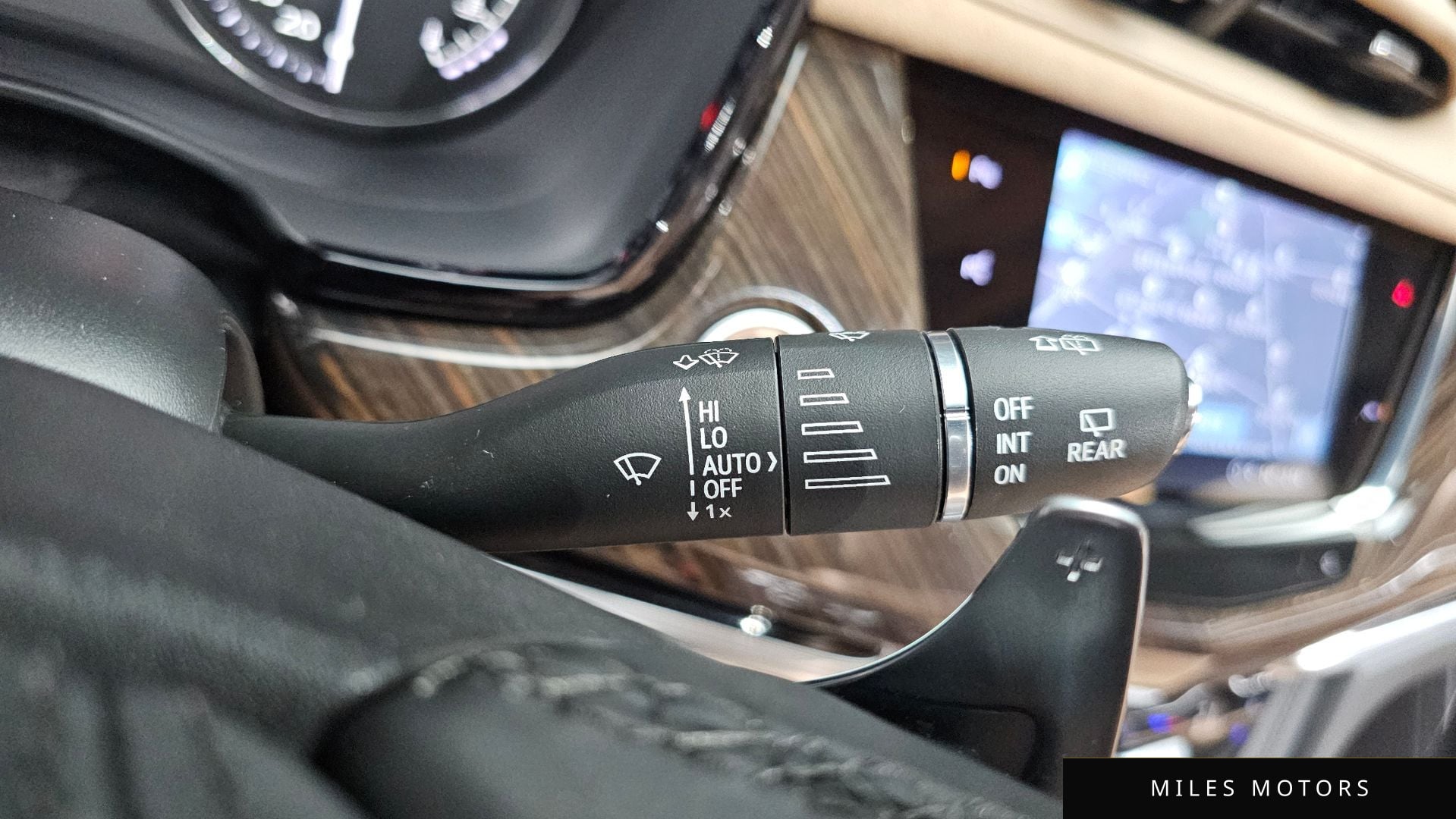 Cadillac XT6 2023 — миниатюра 30