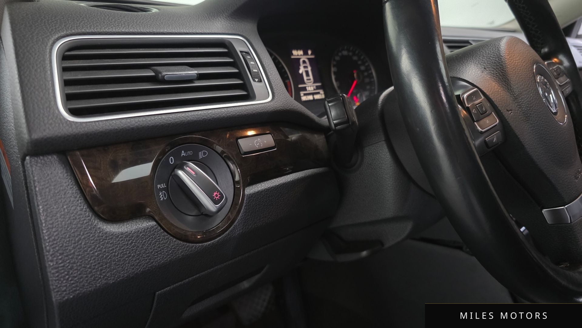 Volkswagen Passat 2015 — миниатюра 19