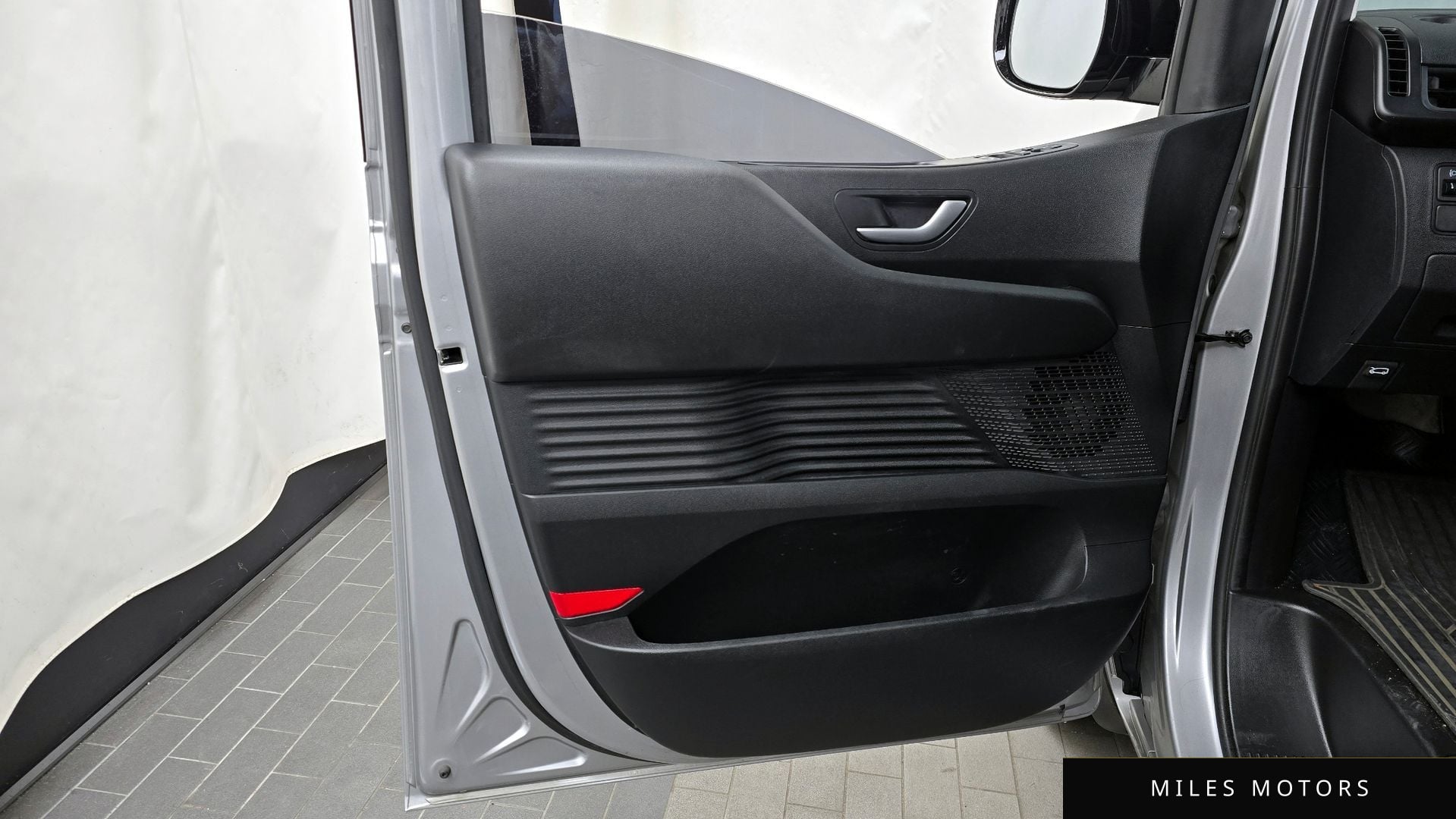 Hyundai Staria 2023 — миниатюра 14