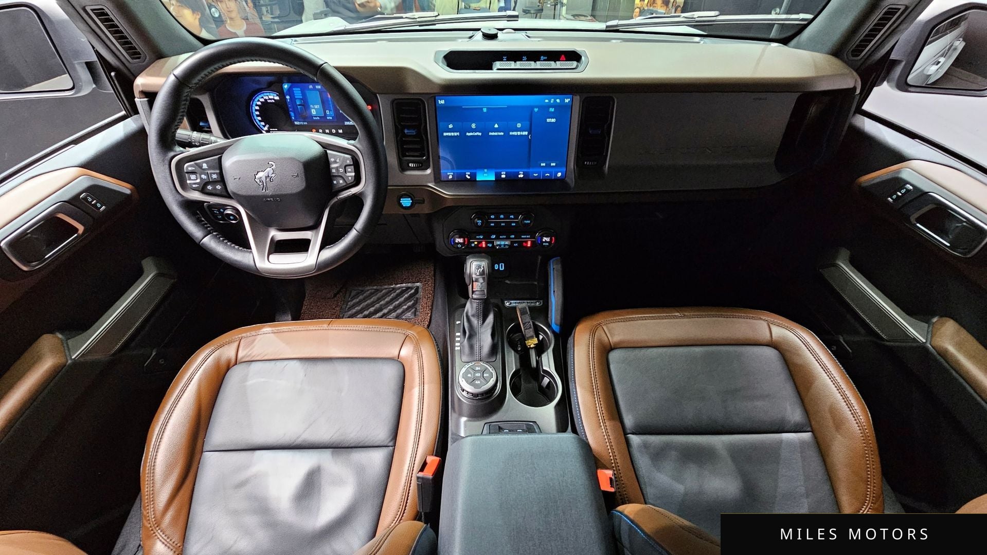 Ford Bronco 2023 — миниатюра 10