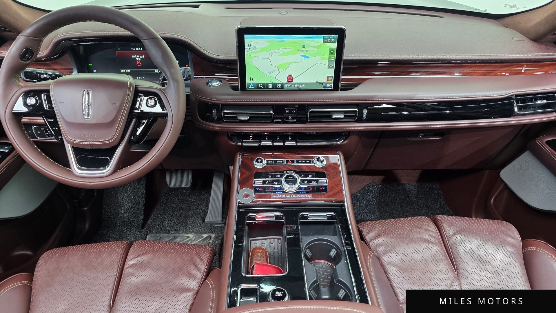 Lincoln Aviator 2022 — миниатюра 7