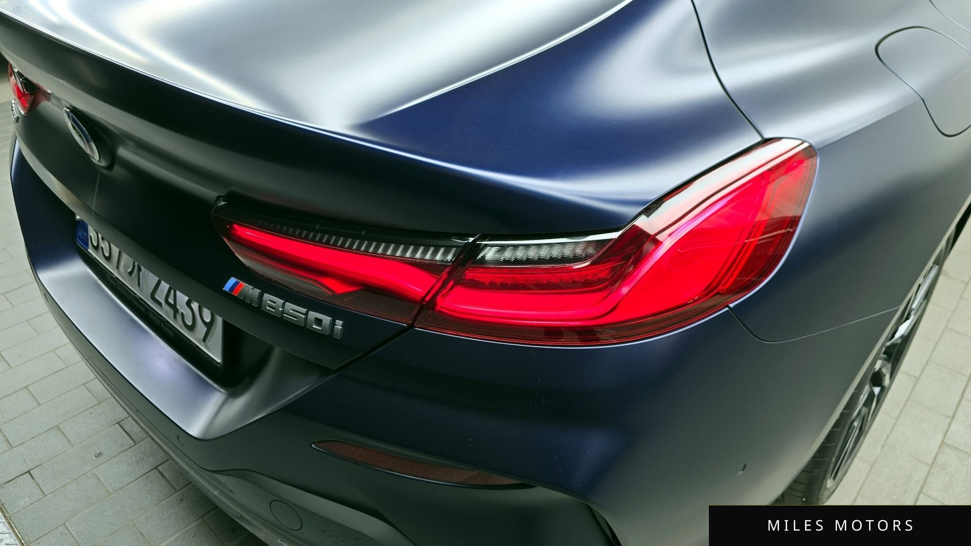 BMW 8 Series (G15) 2022 — миниатюра 9