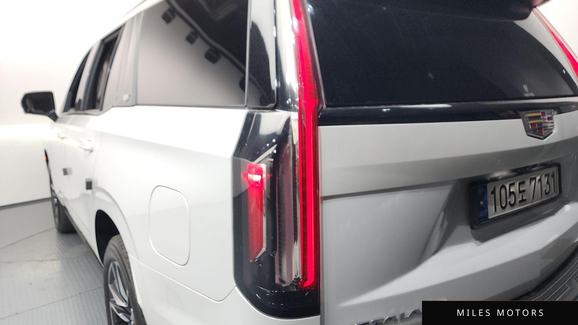Cadillac Escalade 2022 — миниатюра 8